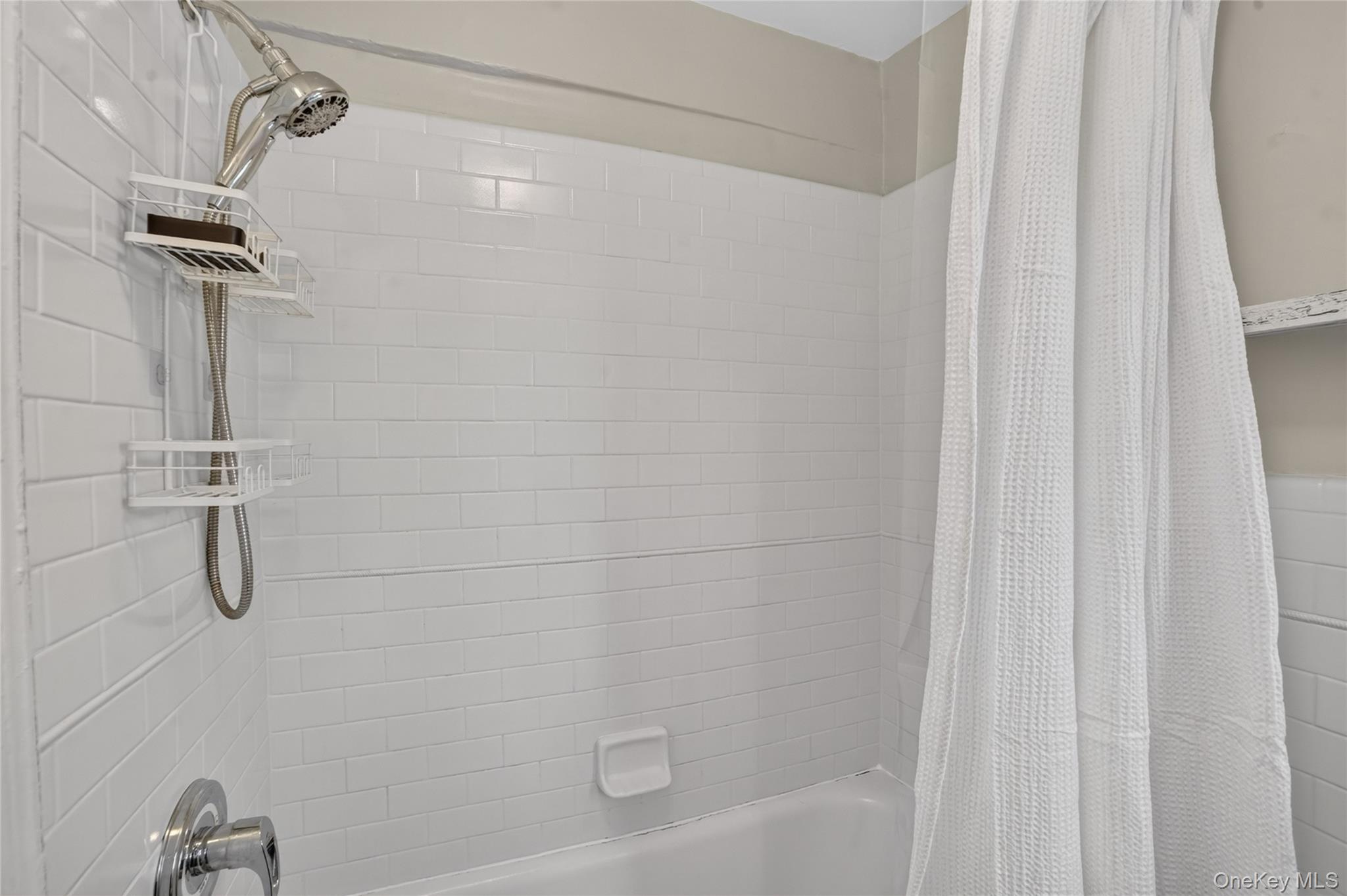 42 Pondfield Road 4f Property Photo 26