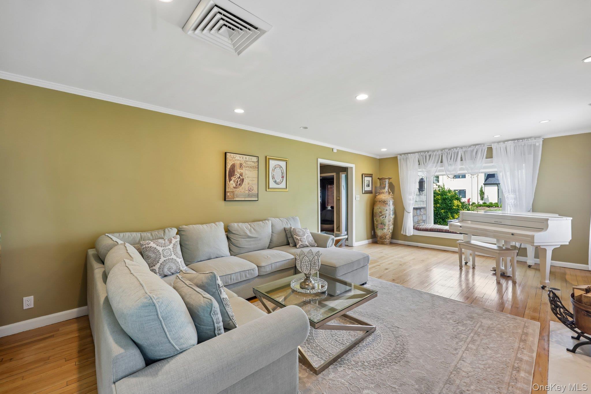 1304 Harbor Road Property Photo 7