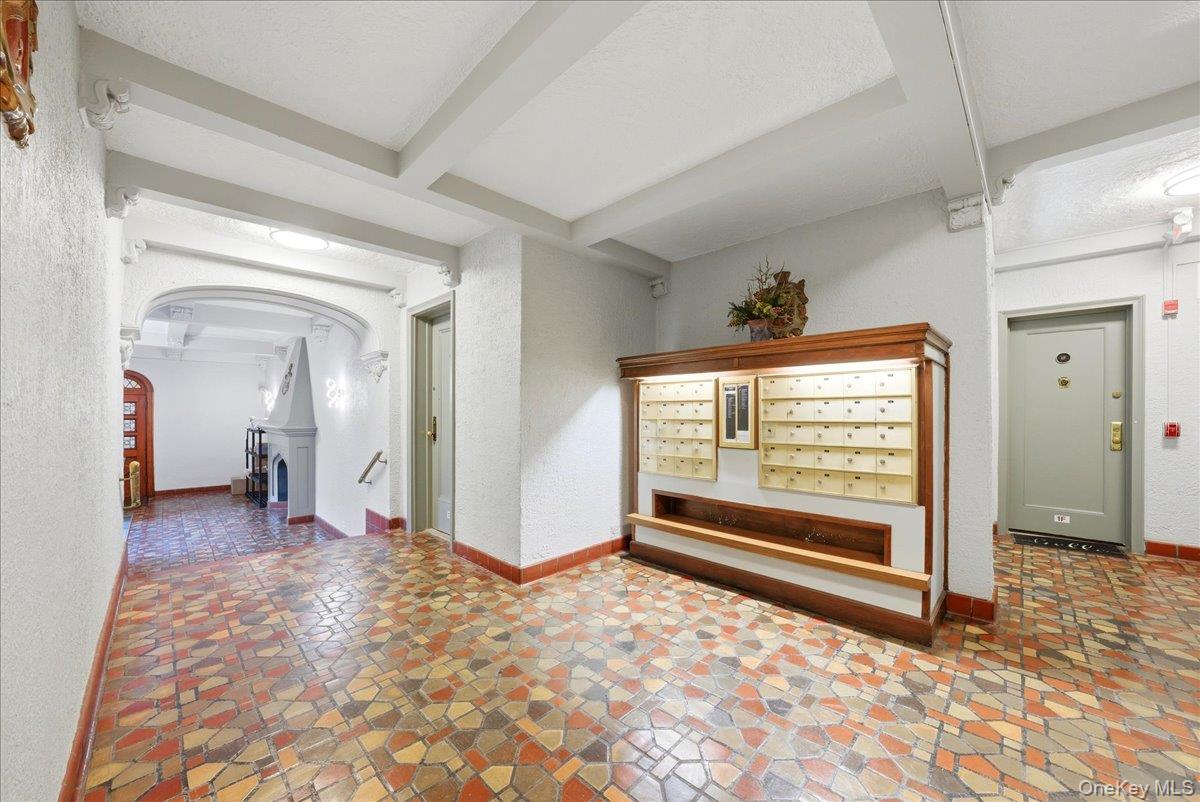 1468 Midland Avenue 1a Property Photo 13