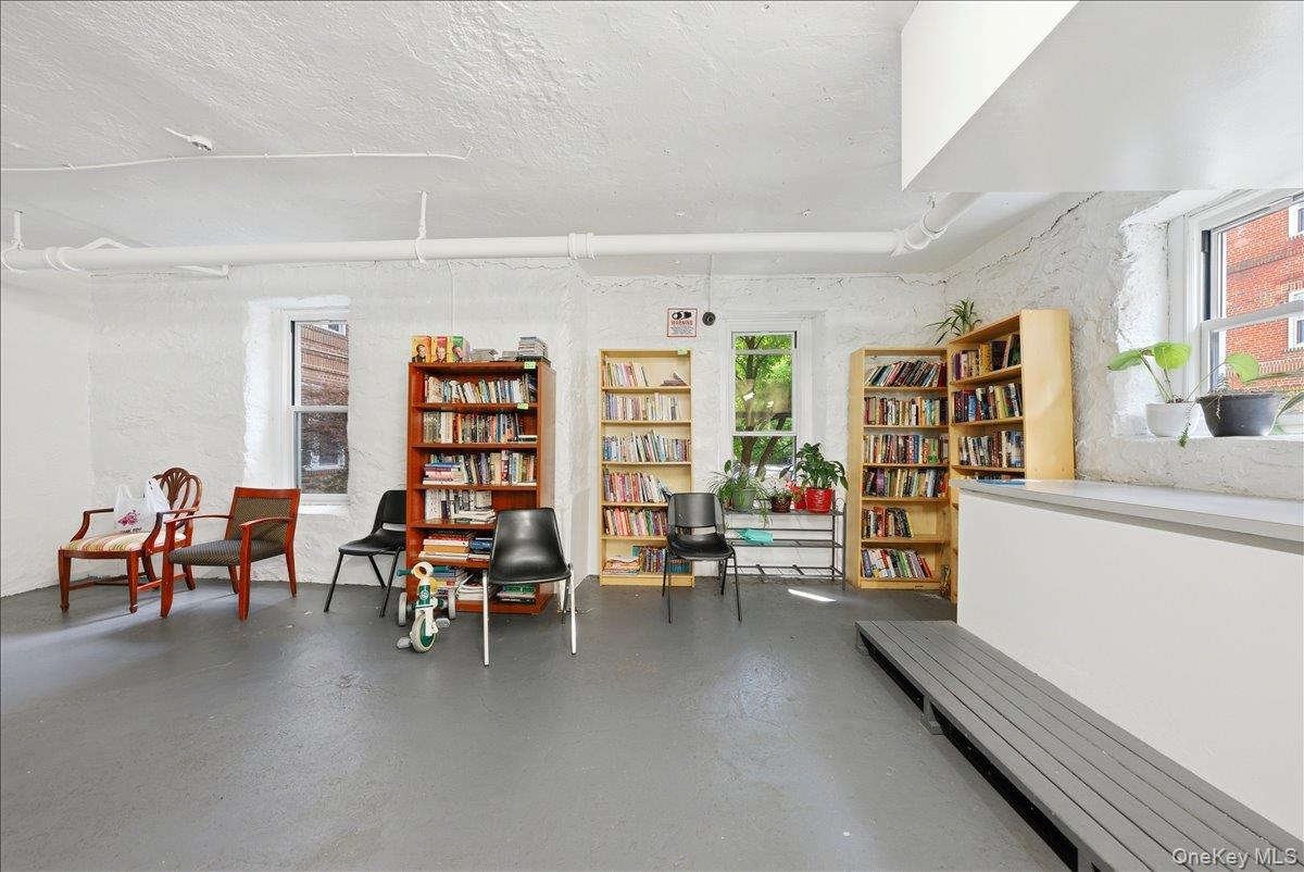 1468 Midland Avenue 1a Property Photo 21