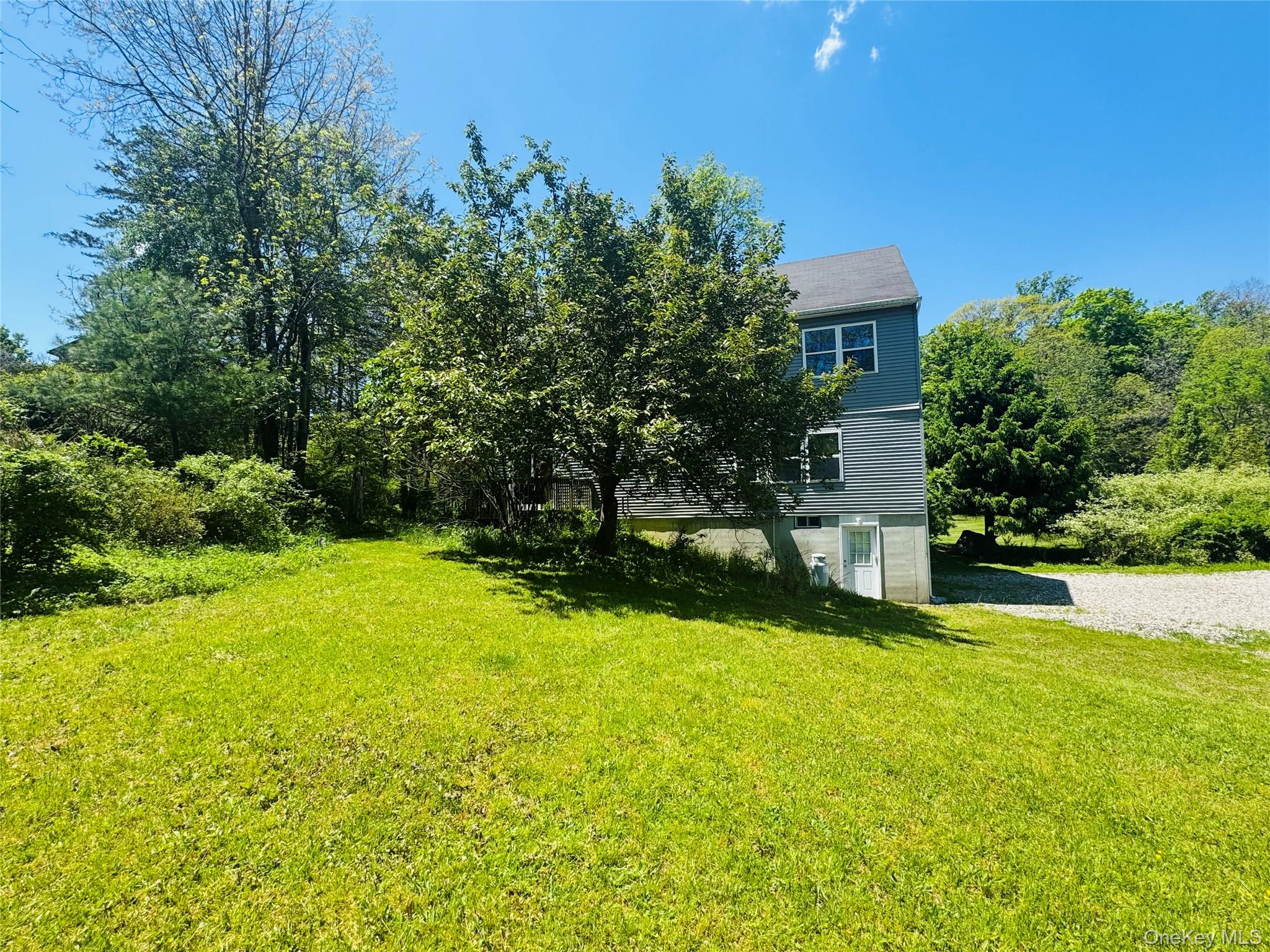 633 Winterton Road Property Photo 3