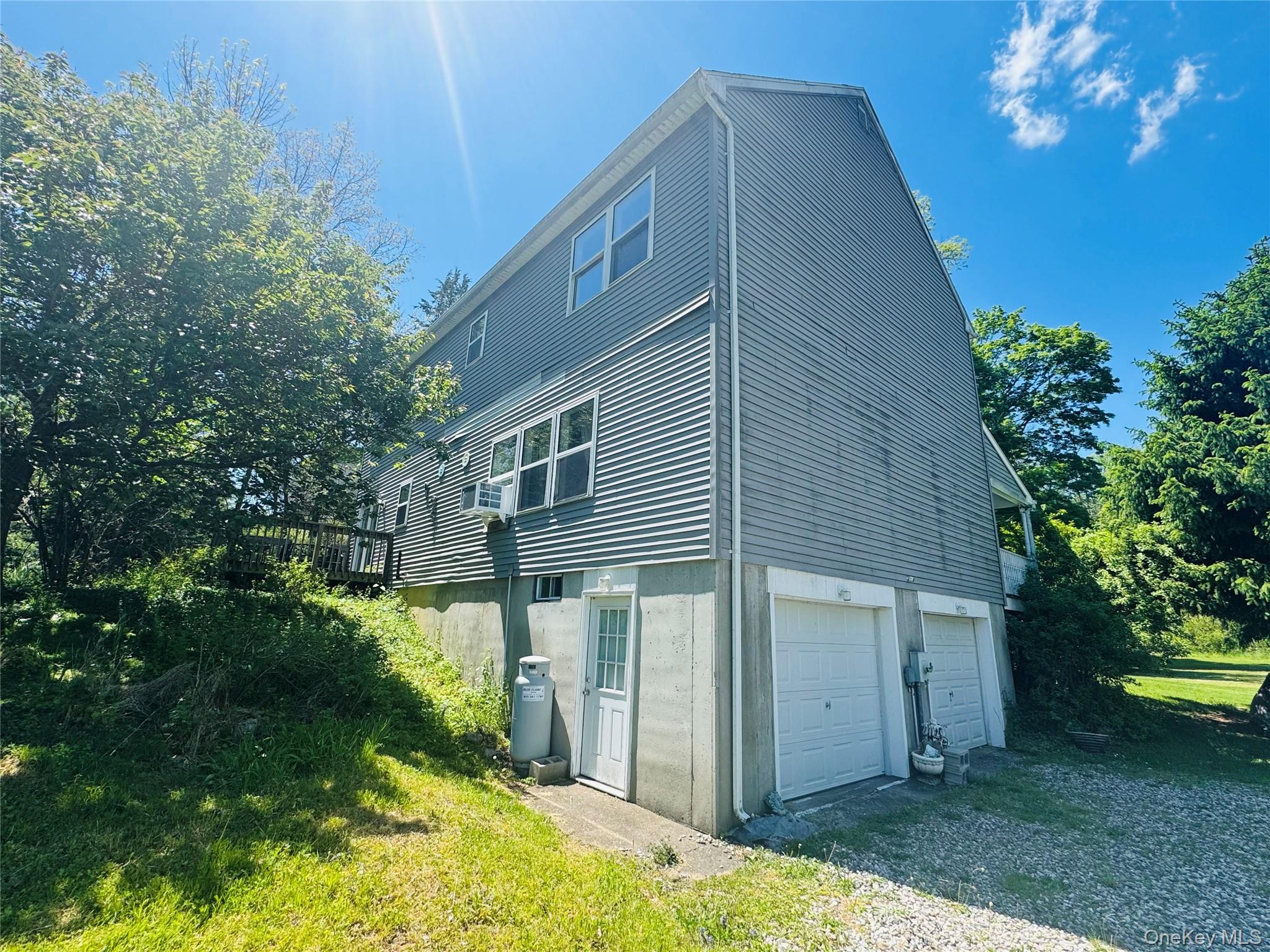 633 Winterton Road Property Photo 4