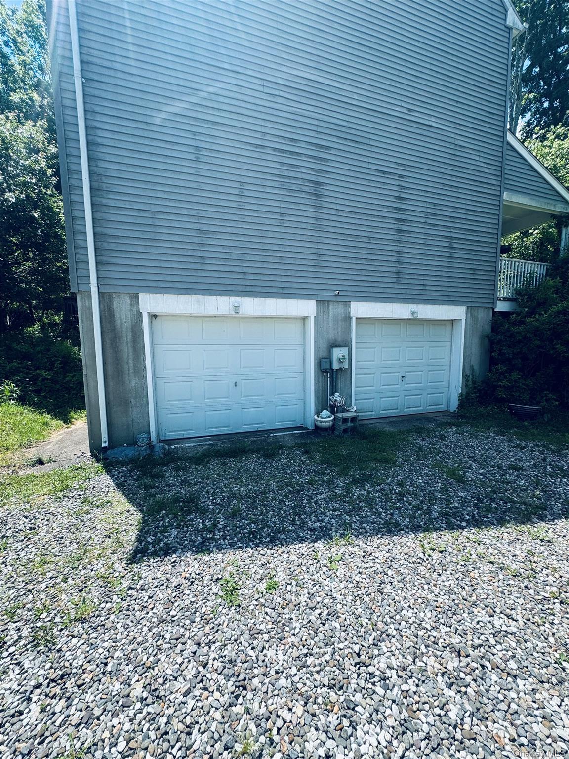 633 Winterton Road Property Photo 5