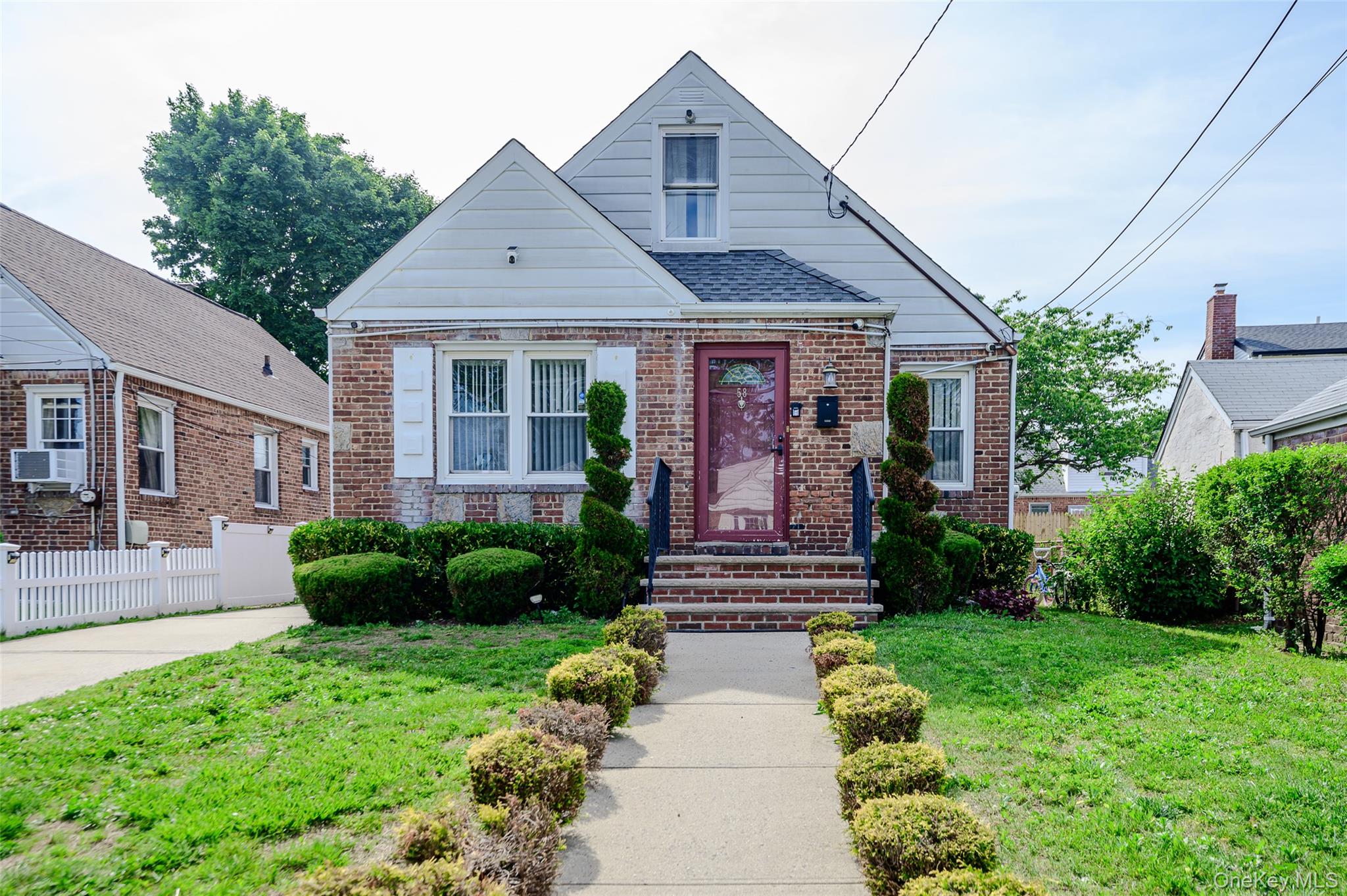 58 N Montgomery Street Property Photo 1