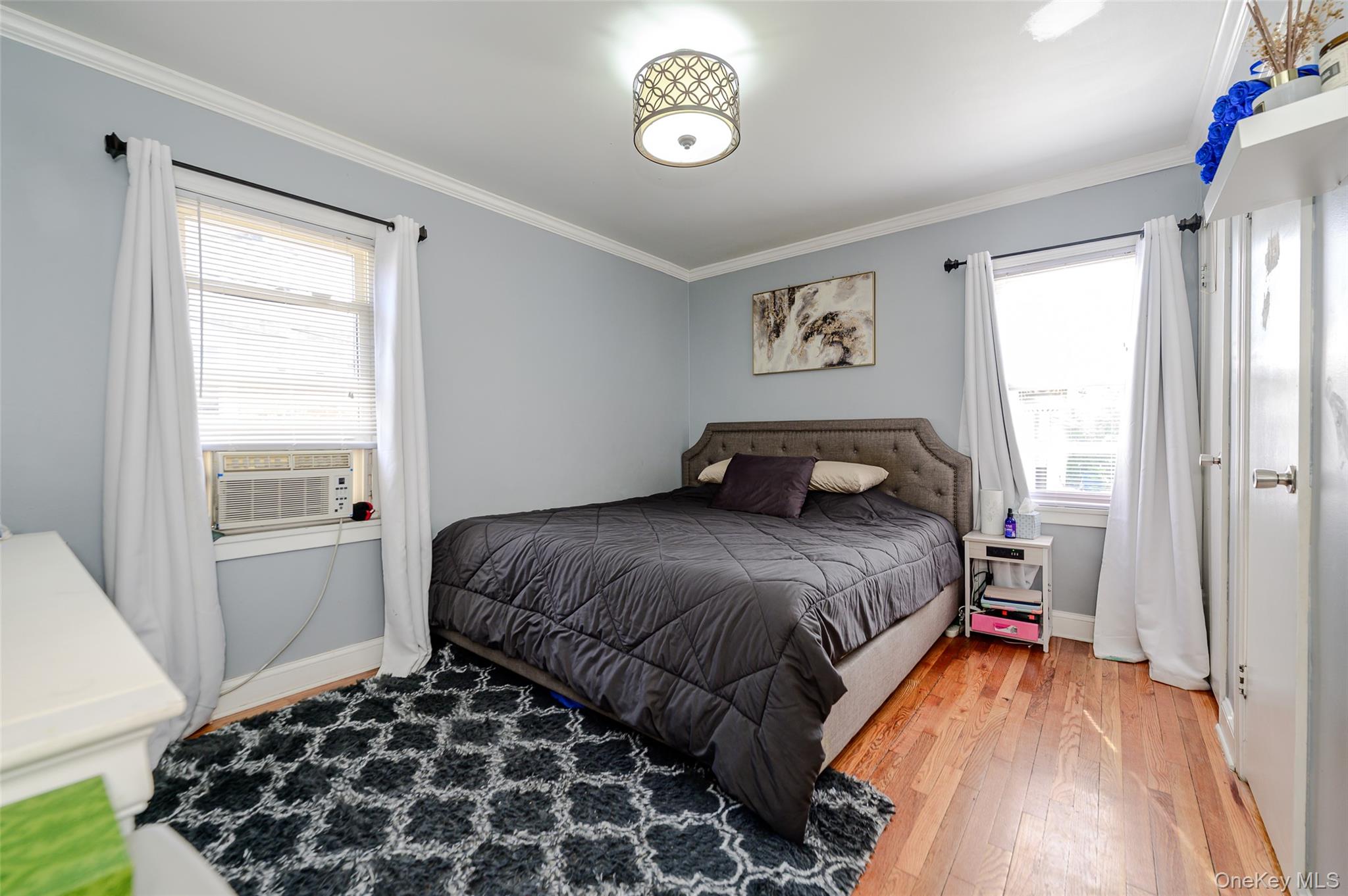 58 N Montgomery Street Property Photo 8