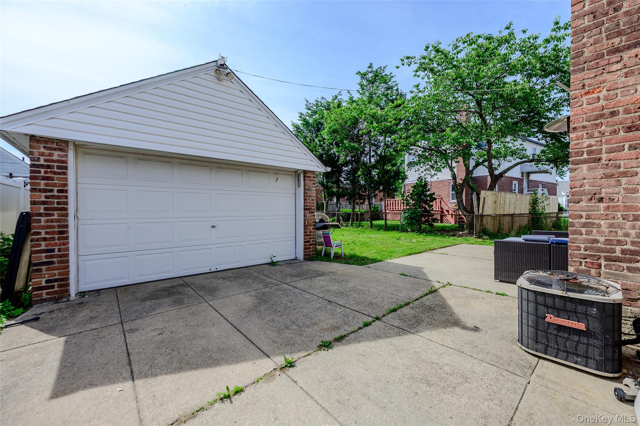 58 N Montgomery Street Property Photo 19
