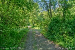 884 Camby Road Property Photo 4