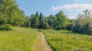 884 Camby Road Property Photo 5