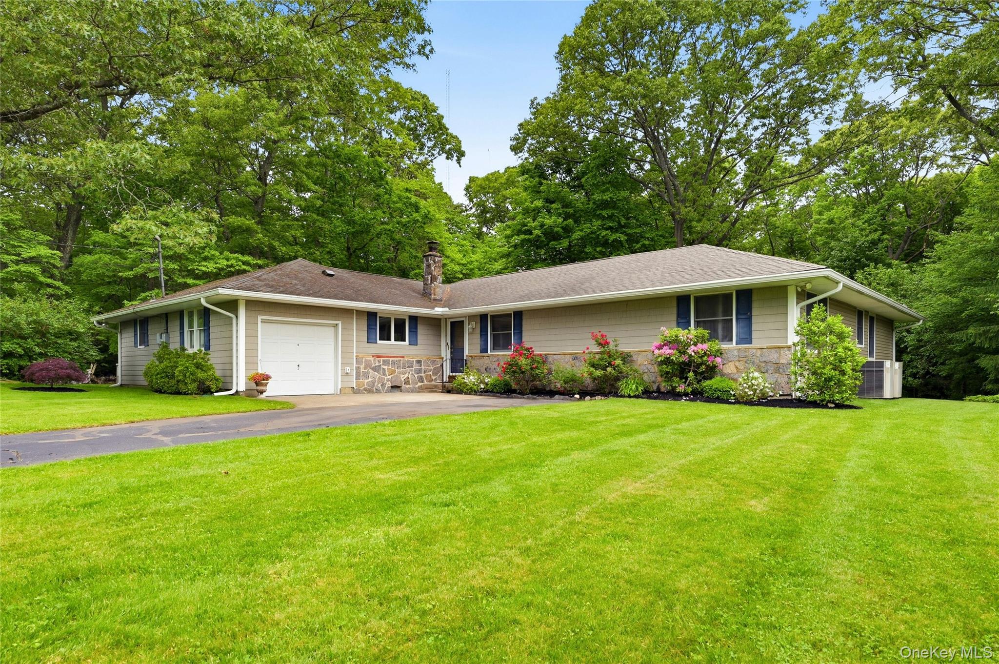 25 Edcris Lane Property Photo 2