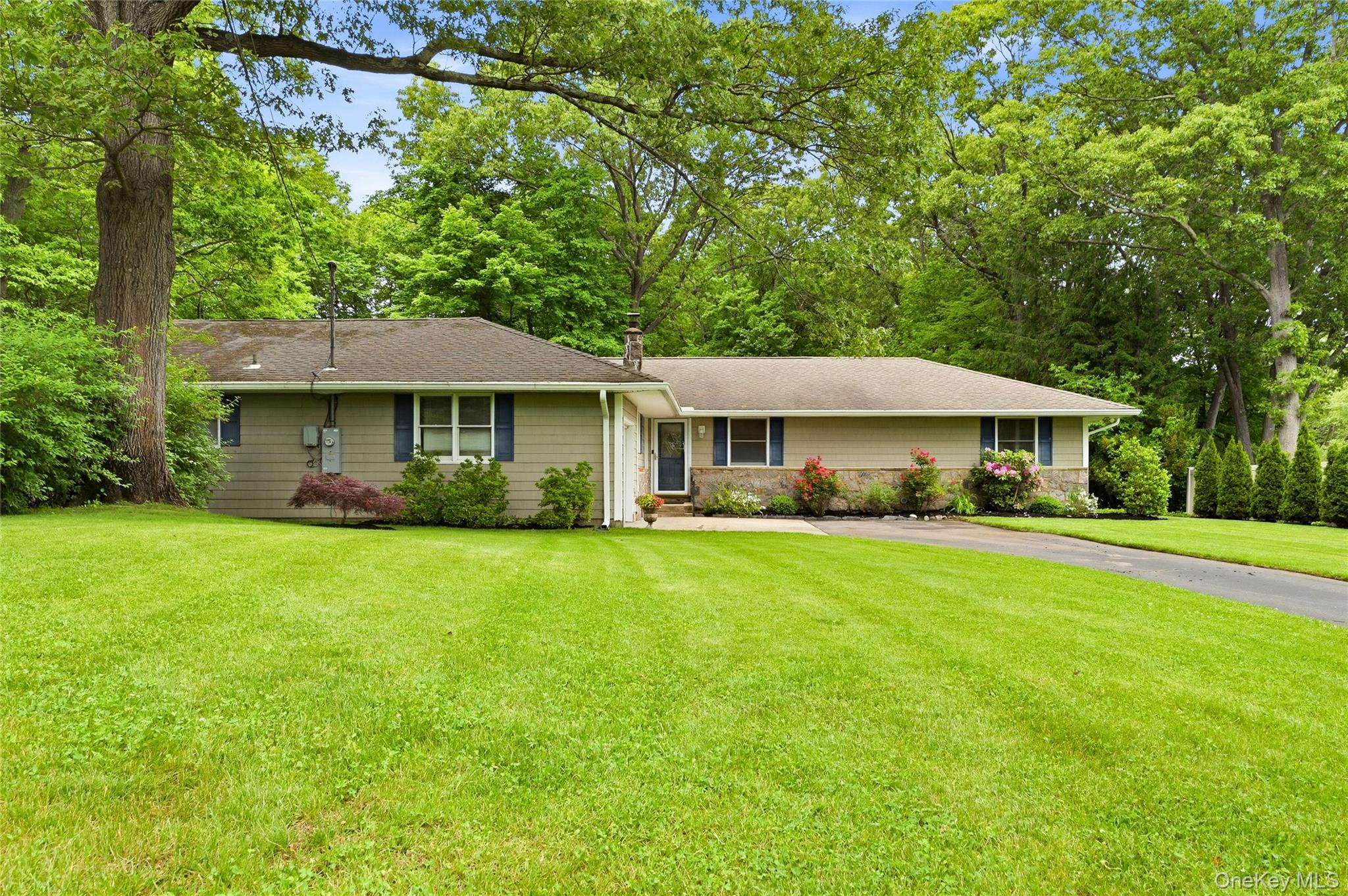 25 Edcris Lane Property Photo 4