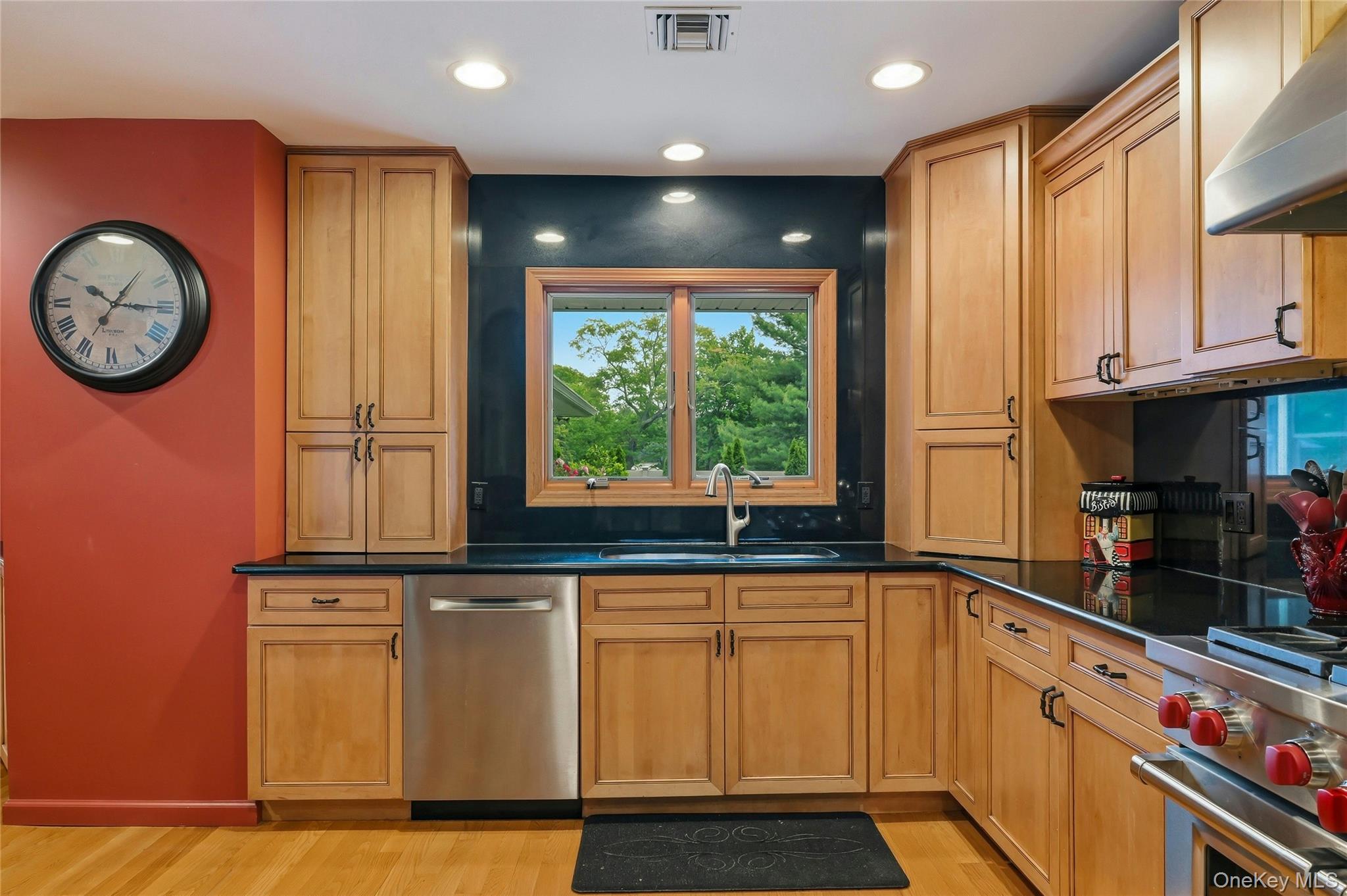 25 Edcris Lane Property Photo 10
