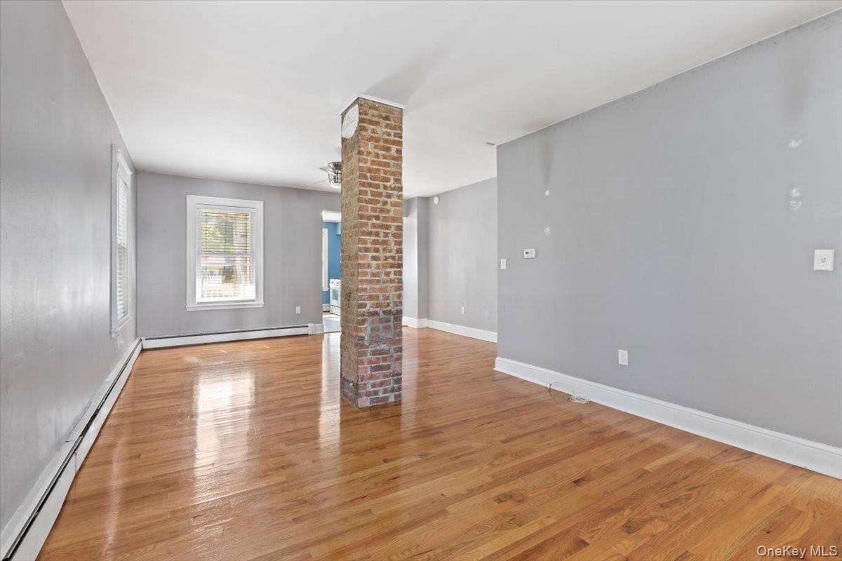 13-15 Cherry Avenue 13 Property Photo 2