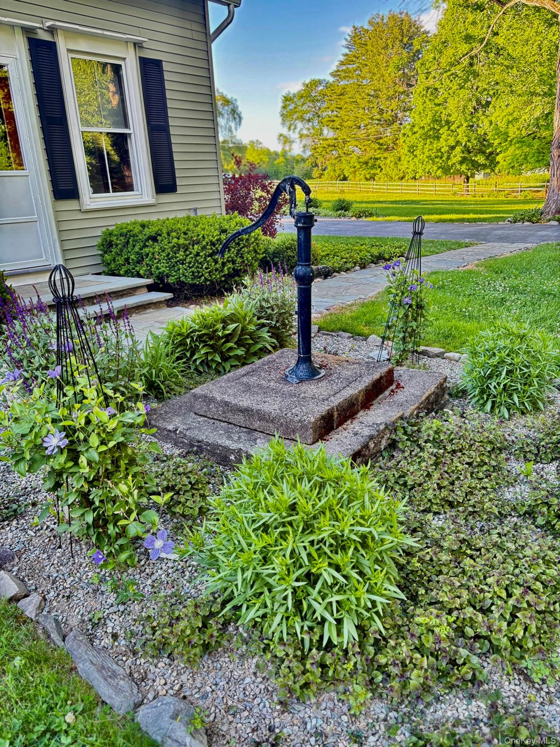 2303 Salt Point Turnpike Property Photo 20