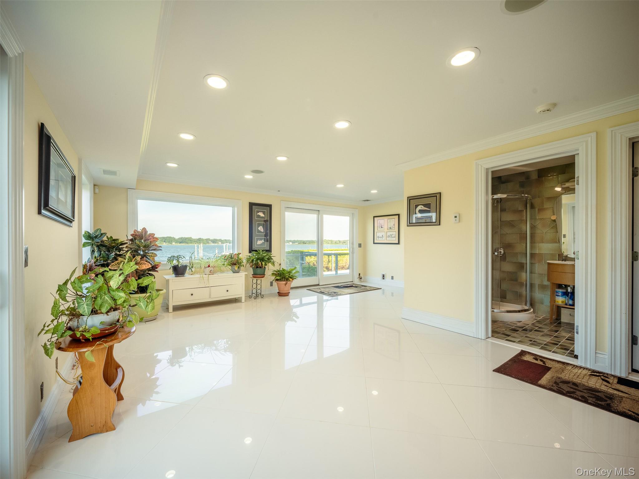 144 Crystal Beach Boulevard Property Photo 14
