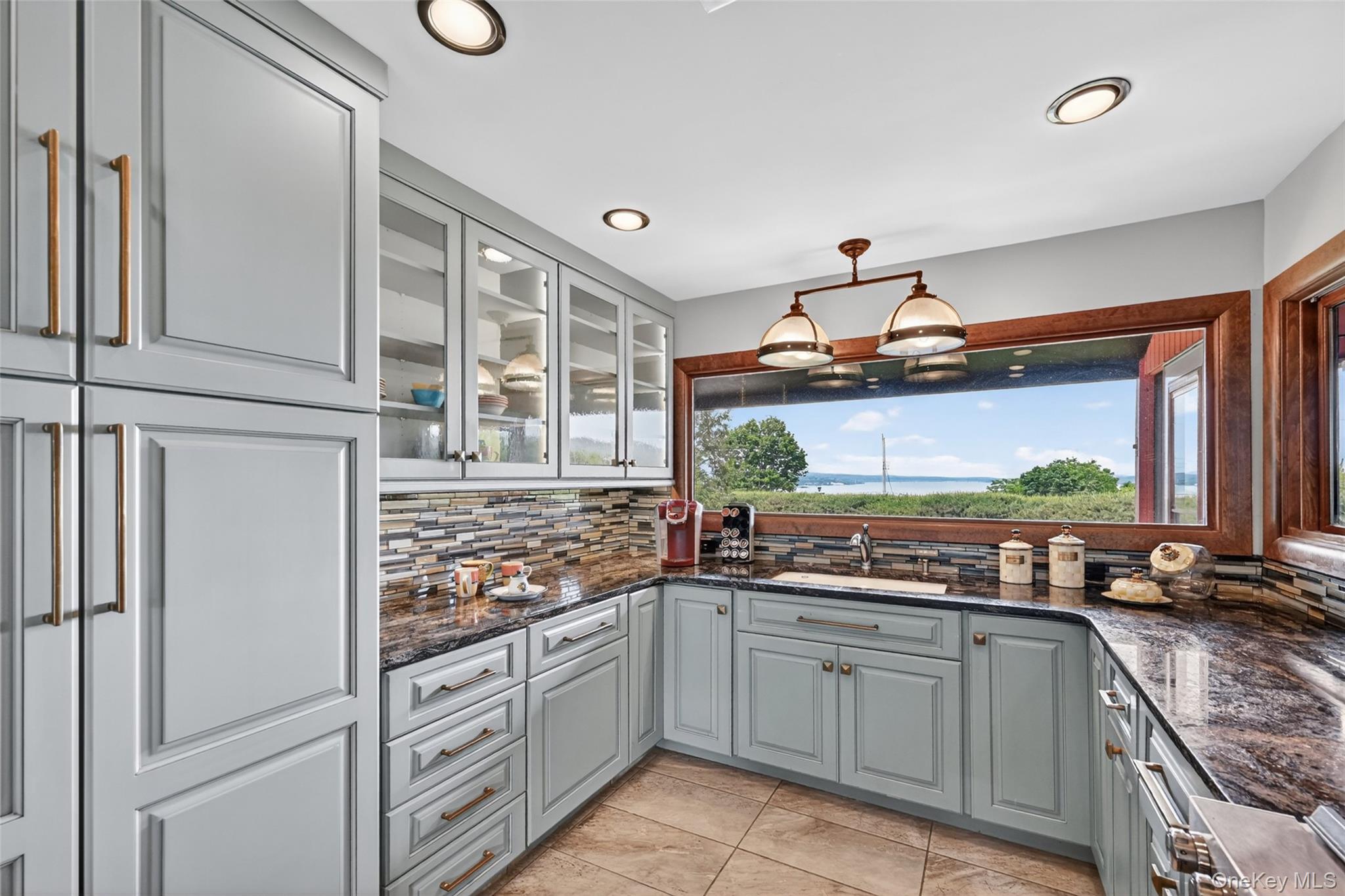 4 Grandview Avenue Property Photo 14