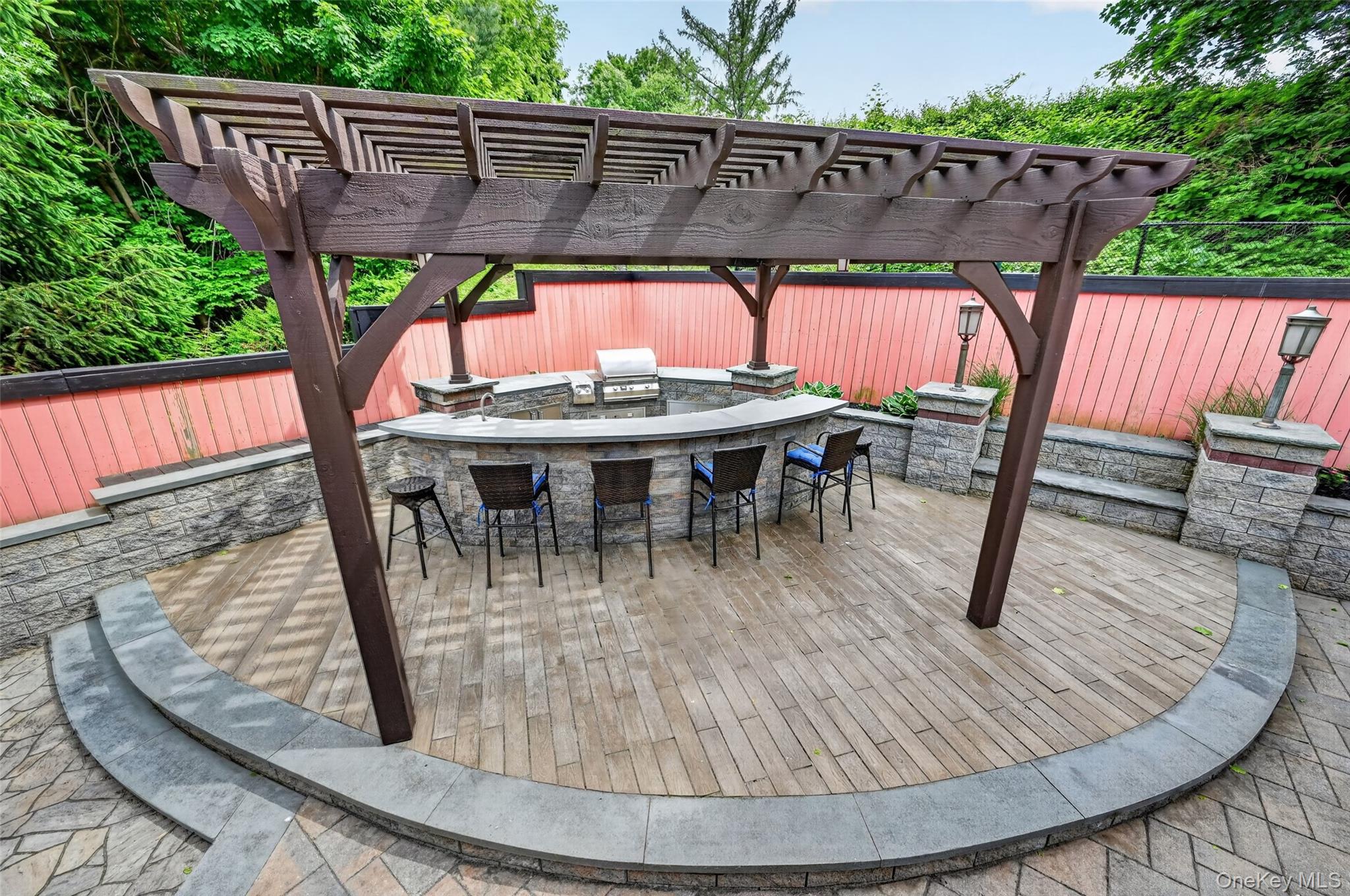 4 Grandview Avenue Property Photo 43