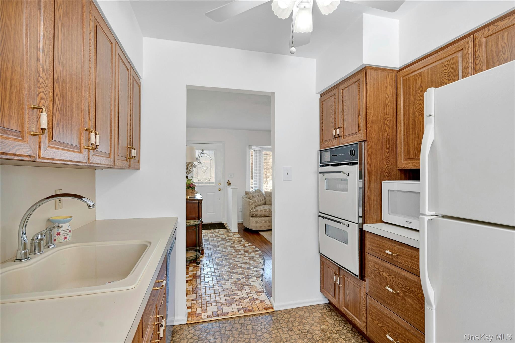 205 Villa Avenue Property Photo 7
