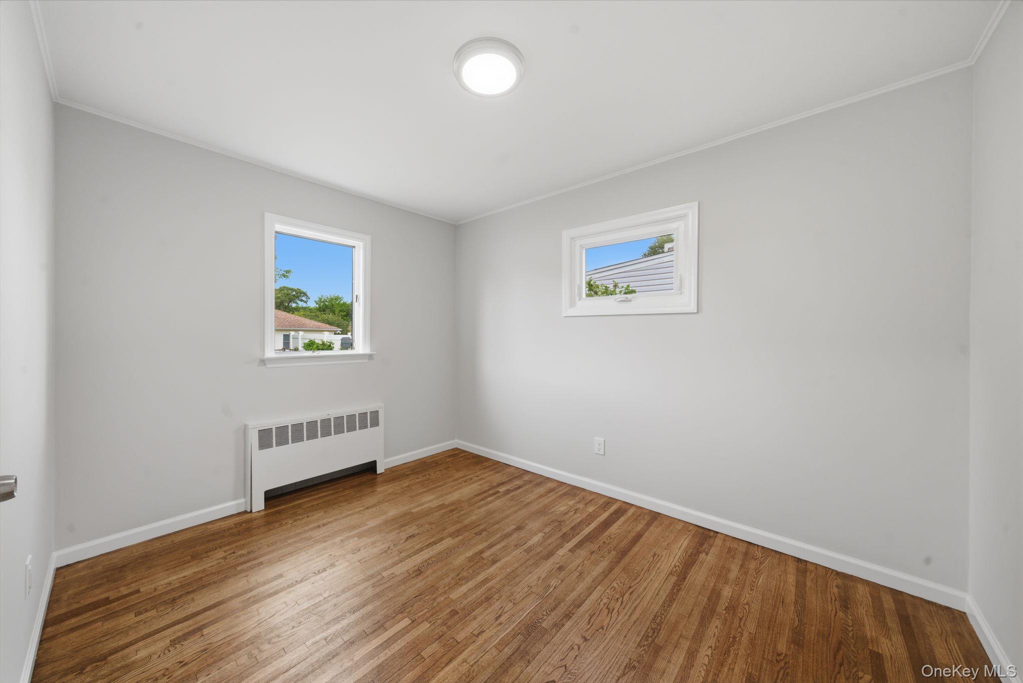 986 Cayuga Road Property Photo 16