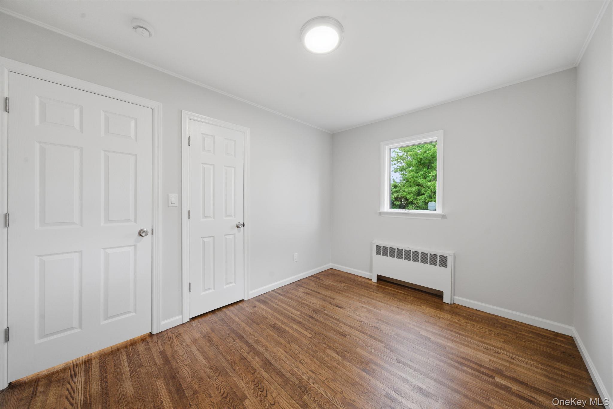 986 Cayuga Road Property Photo 17