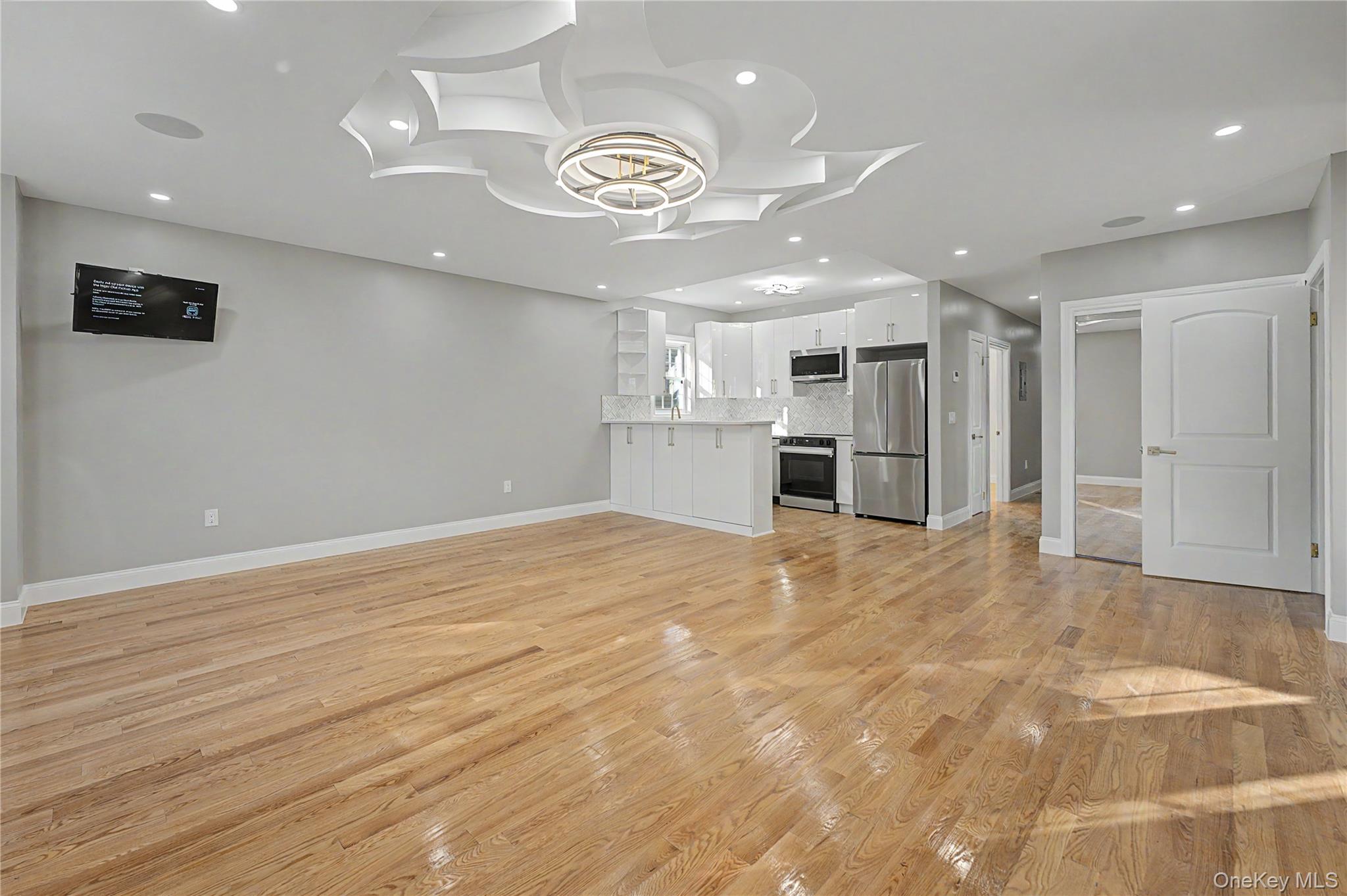 120-37 170th Street Property Photo 4