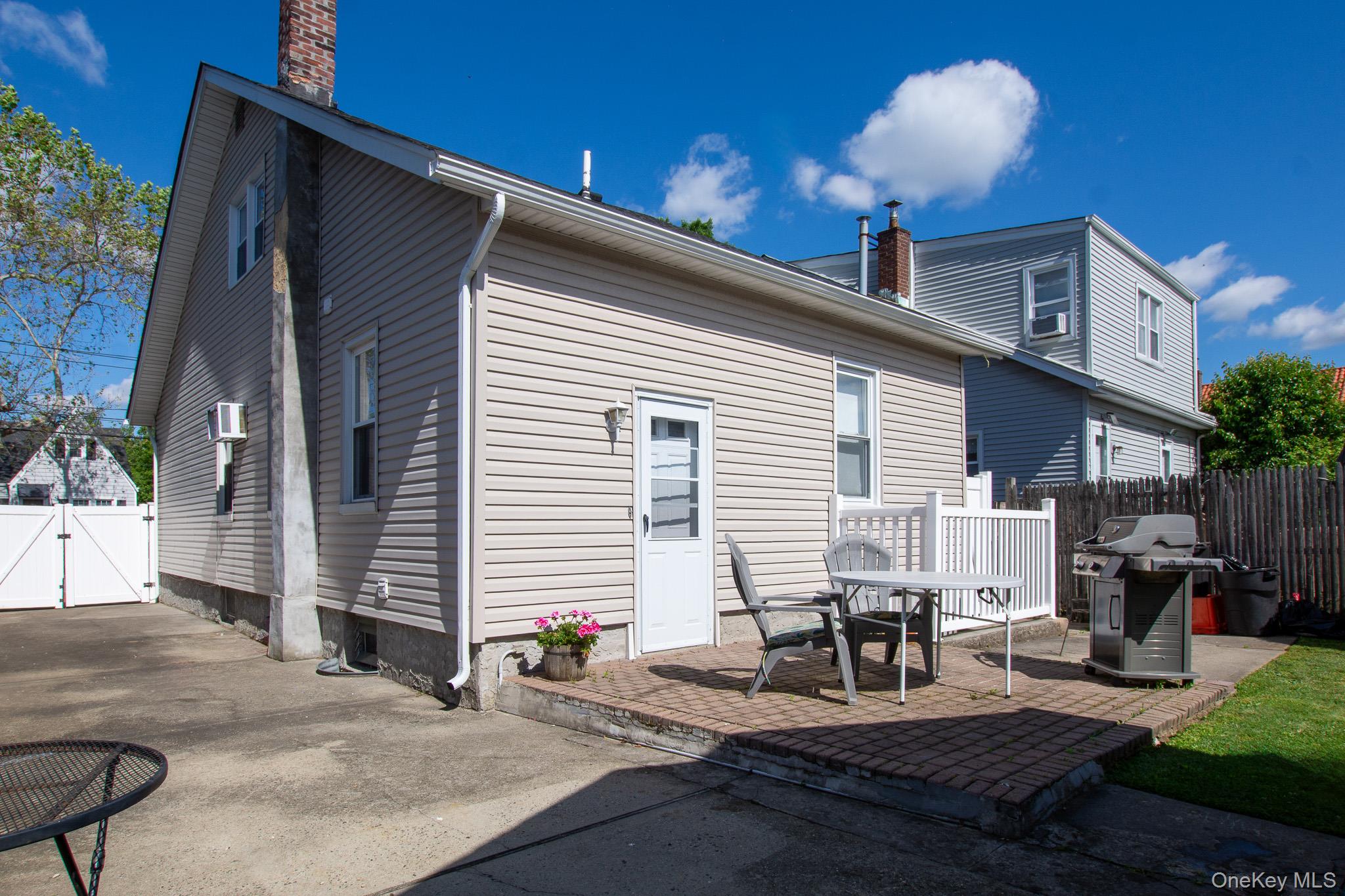 51 Hoffman Street Property Photo 21