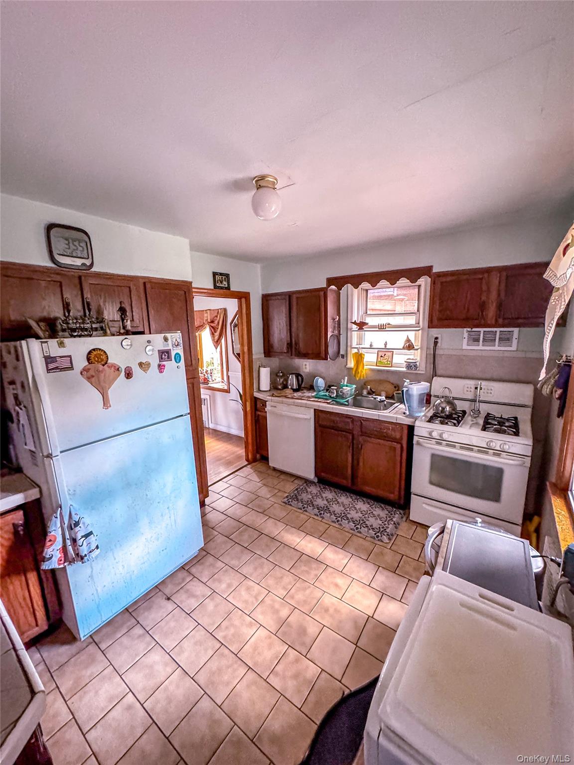 59 Chatterton Avenue Property Photo 7