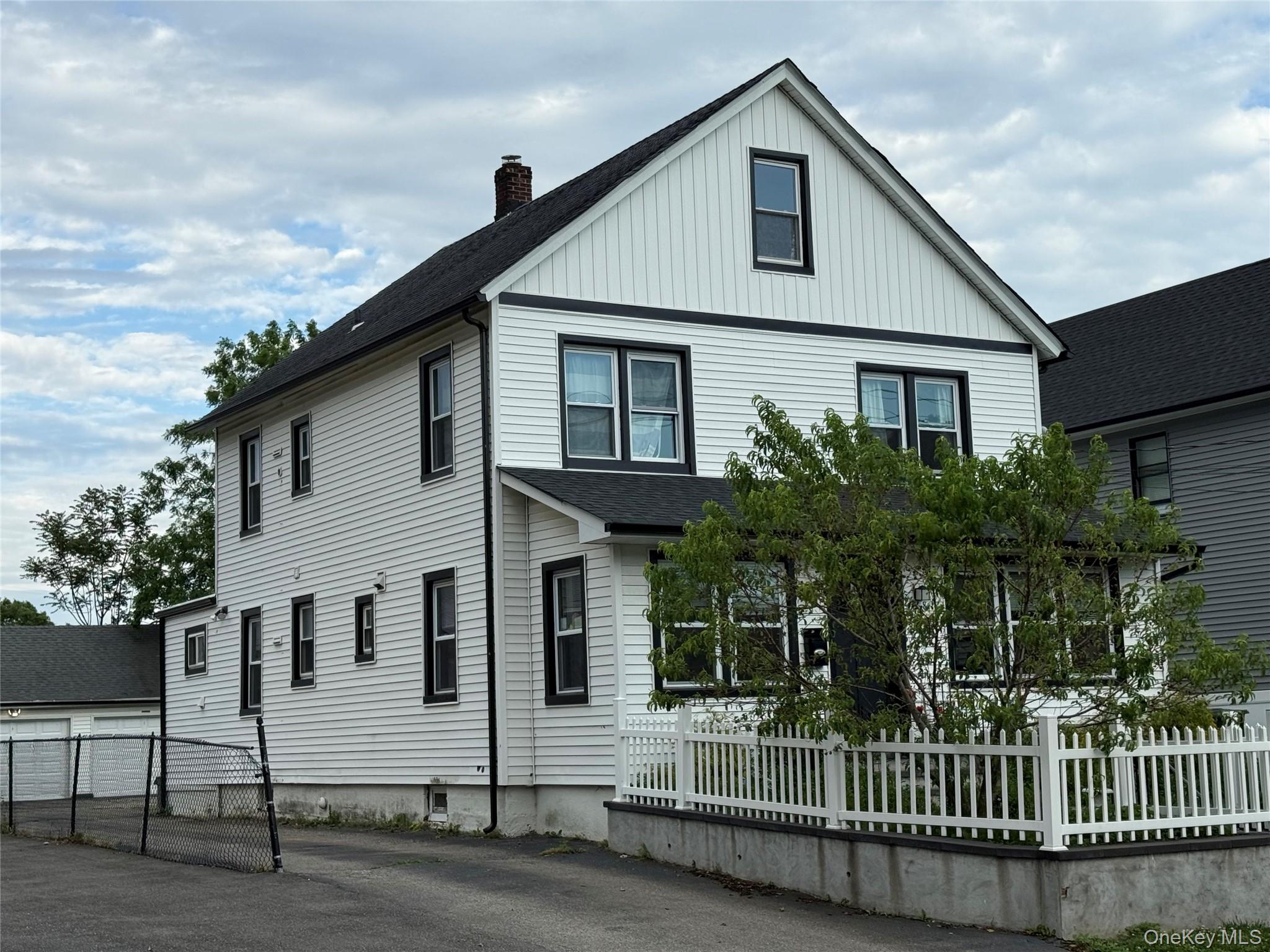 168 Jefferson Avenue Property Photo 2