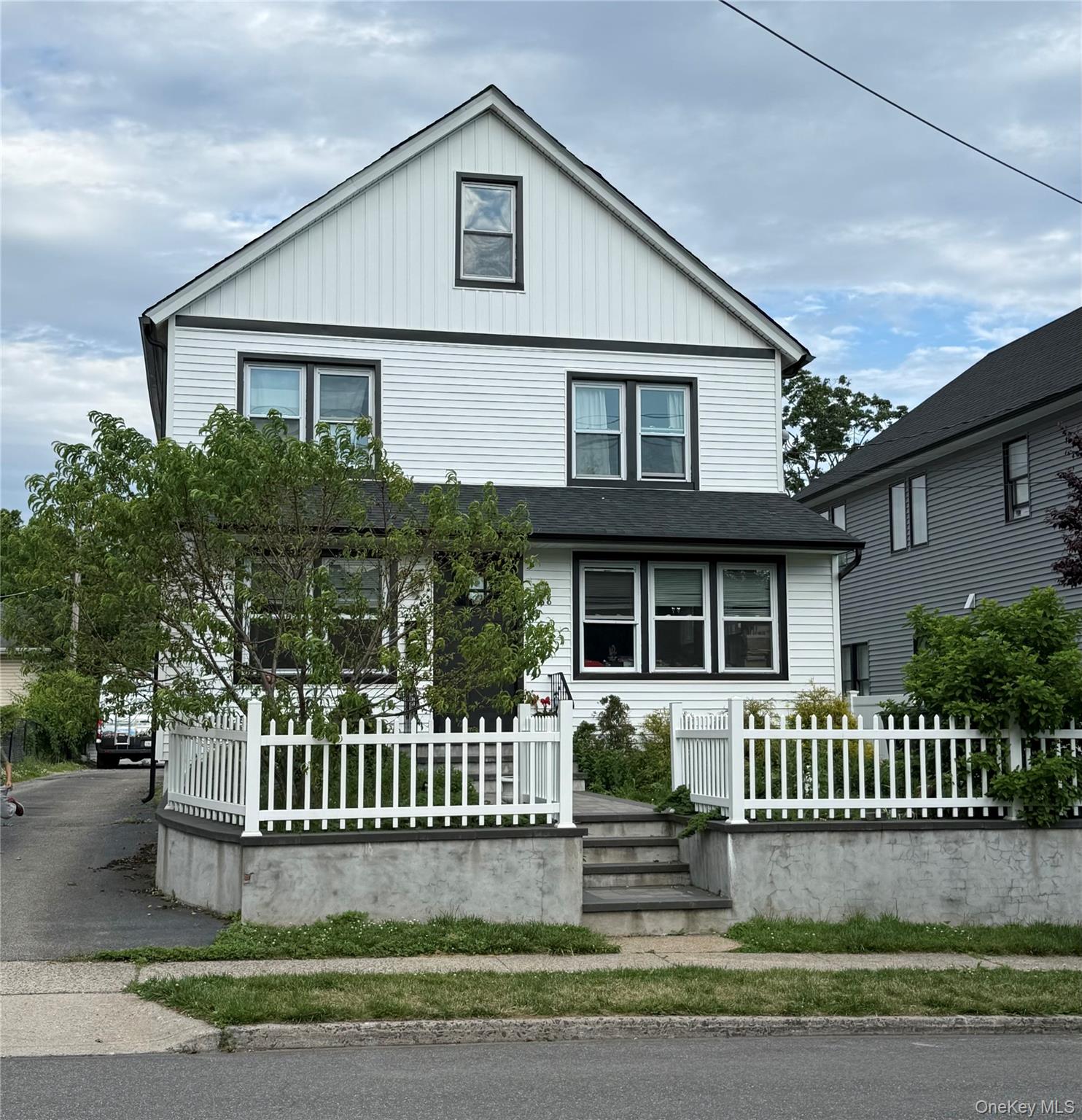 168 Jefferson Avenue Property Photo 3