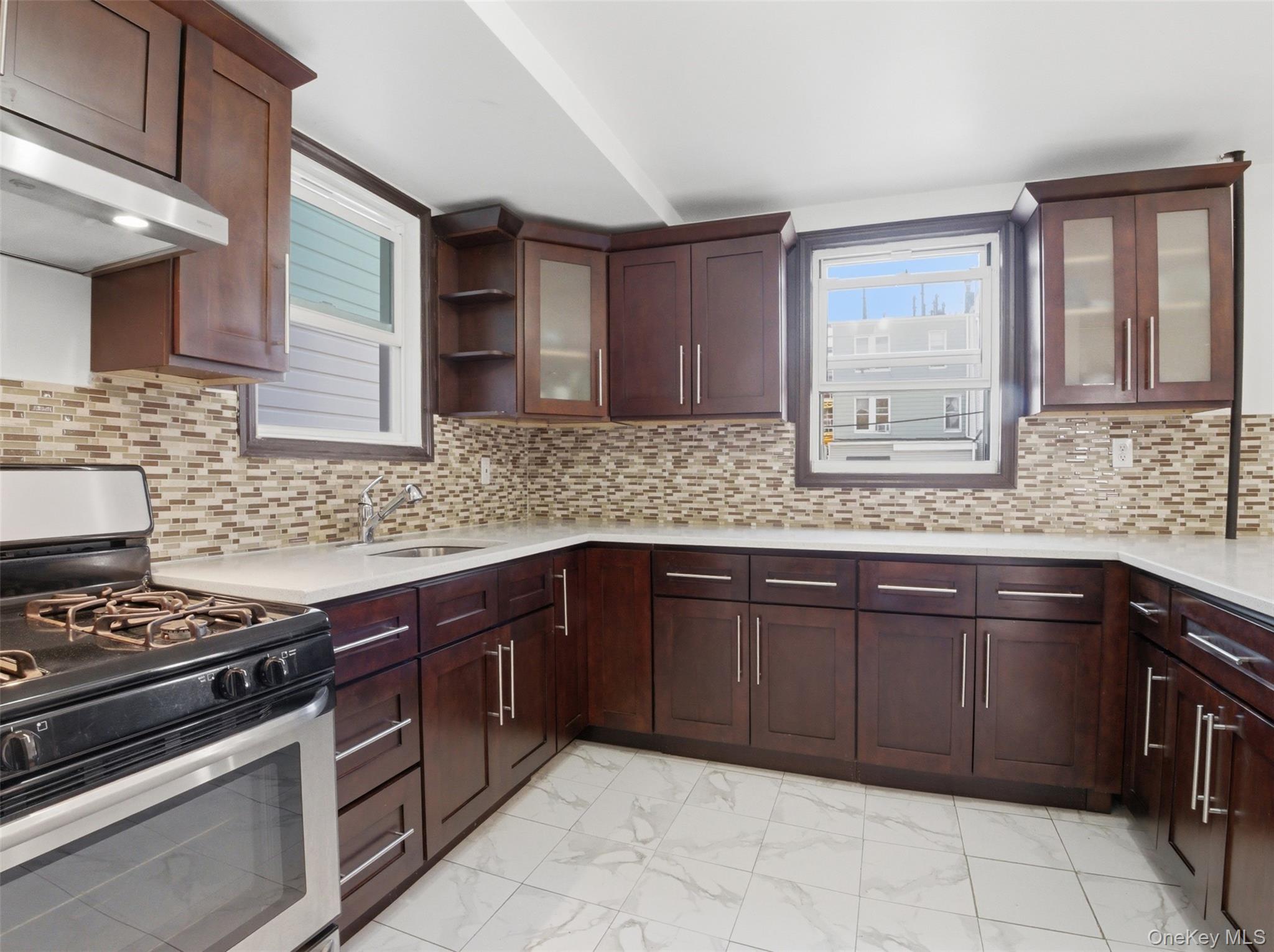 2851 Briggs Avenue Property Photo 10