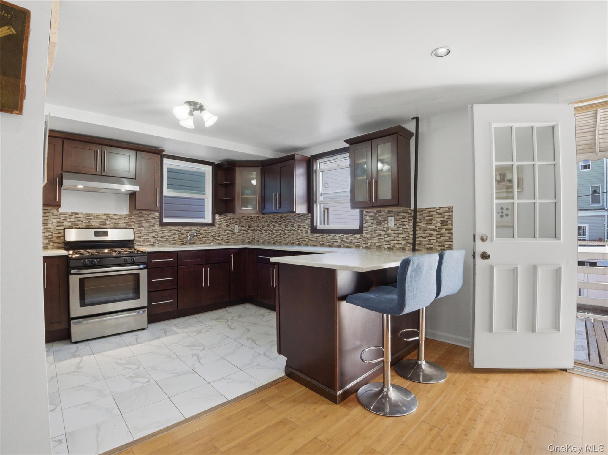 2851 Briggs Avenue Property Photo 12