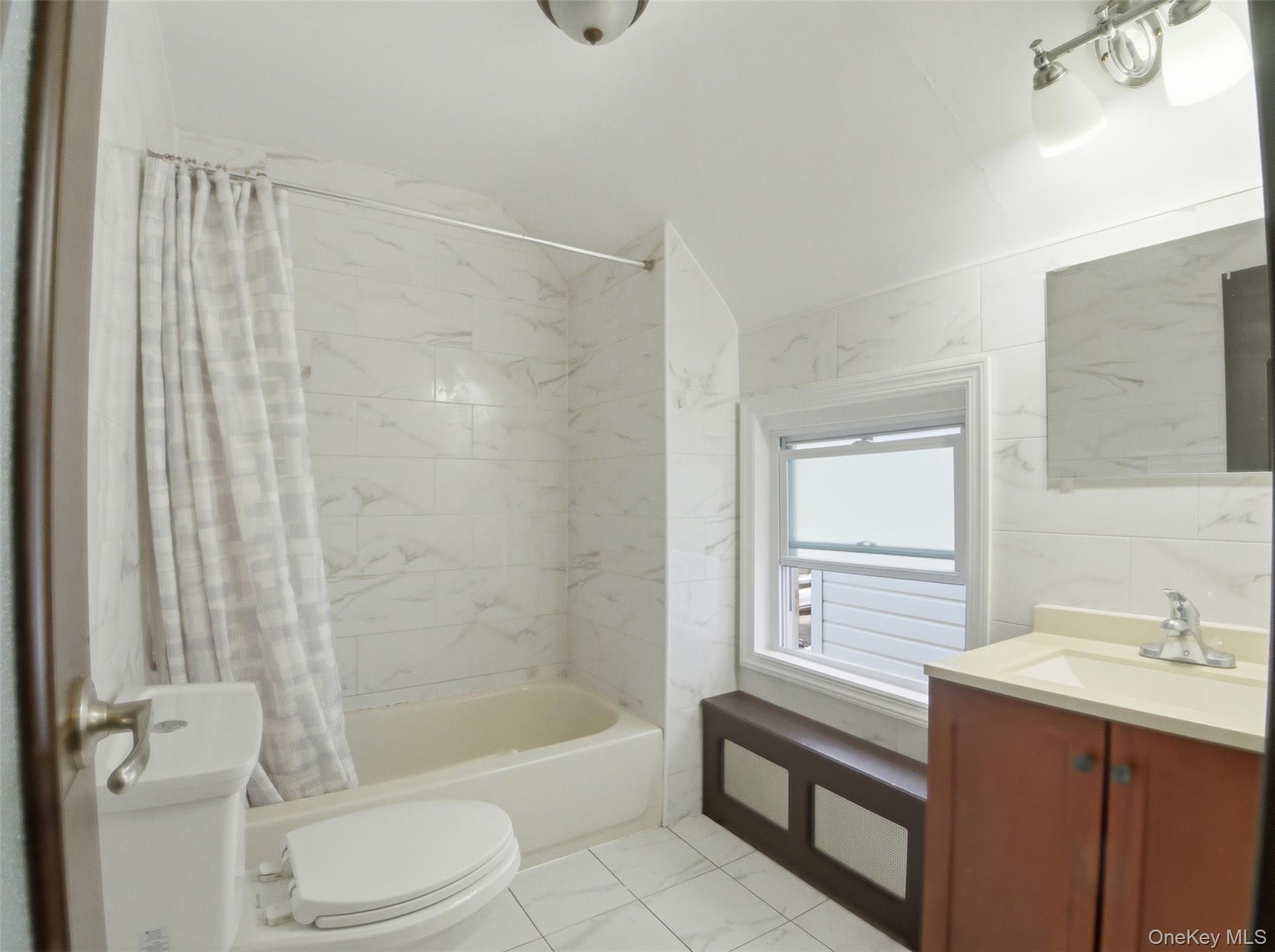 2851 Briggs Avenue Property Photo 15