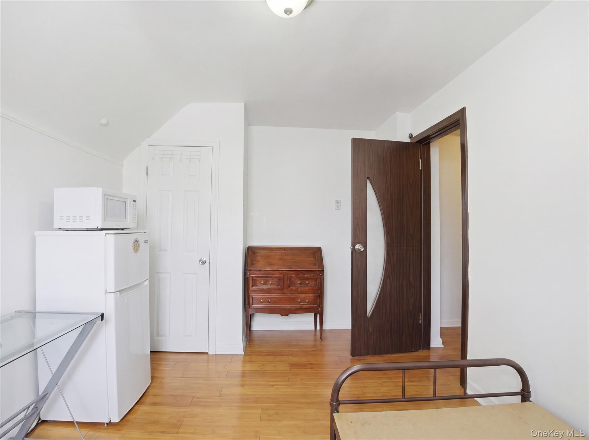 2851 Briggs Avenue Property Photo 19