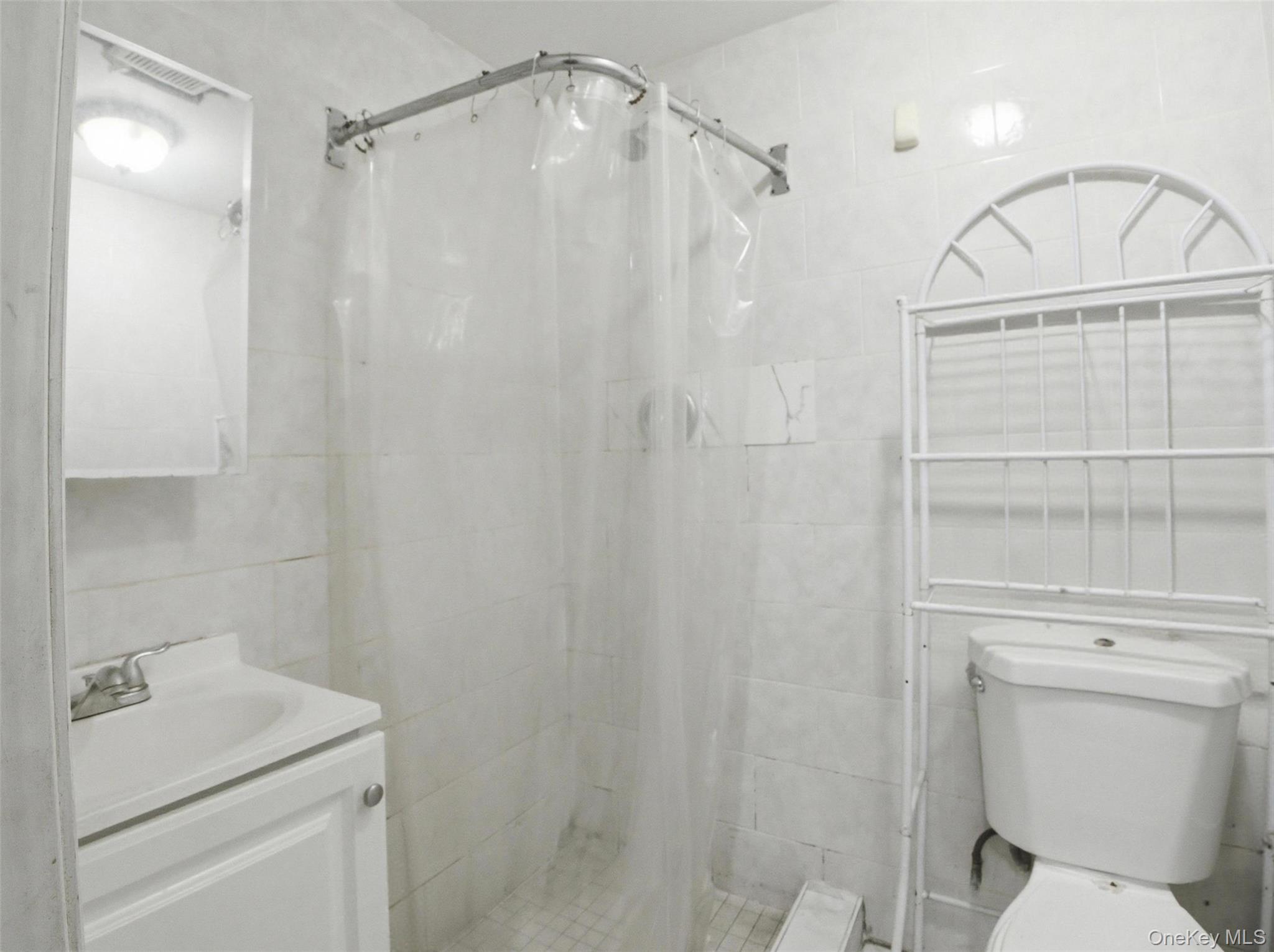 2851 Briggs Avenue Property Photo 21