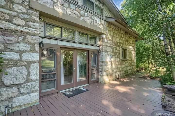 10 Little Road Property Photo 2