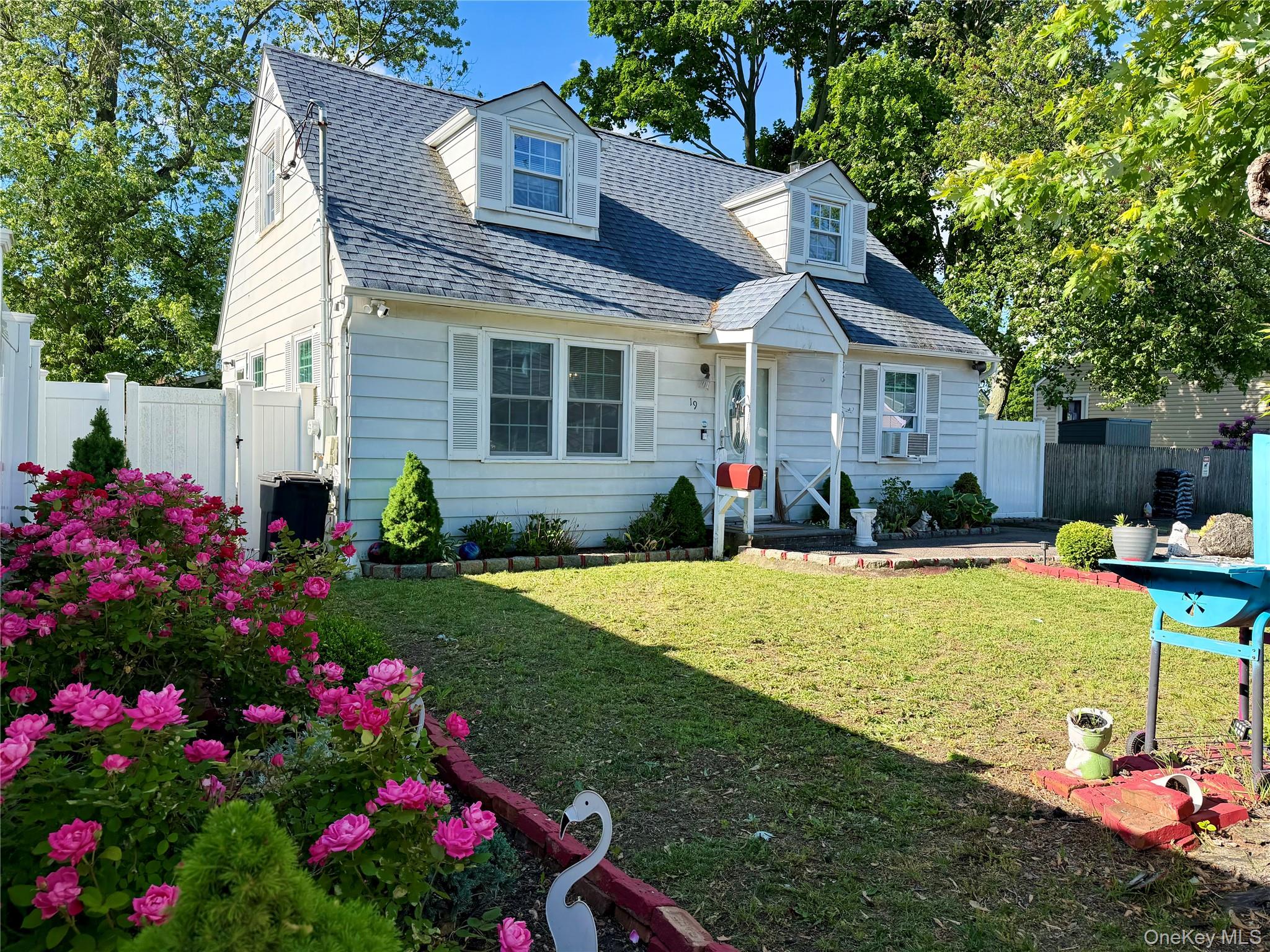 19 3rd Street Property Photo 1