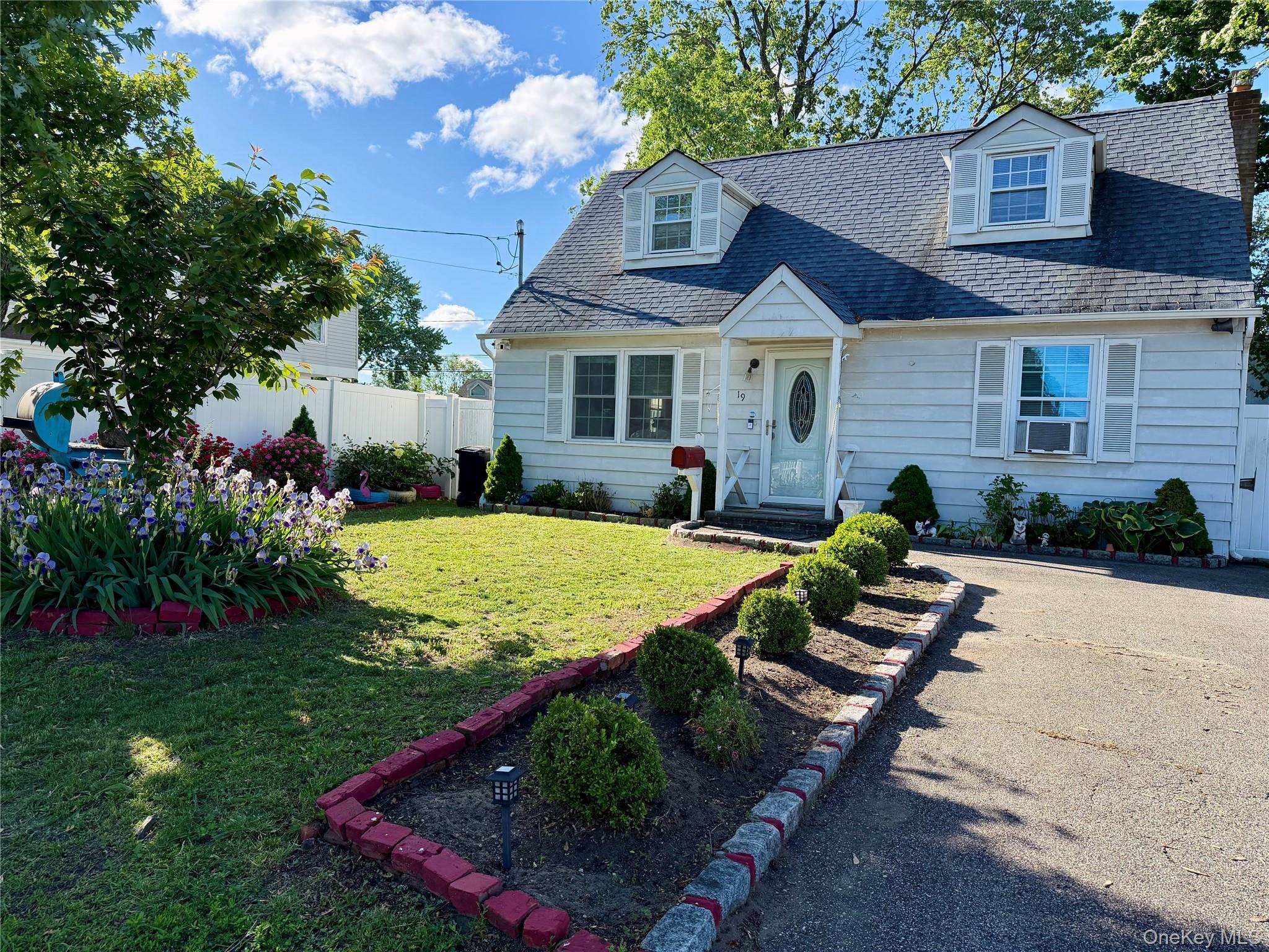 19 3rd Street Property Photo 5