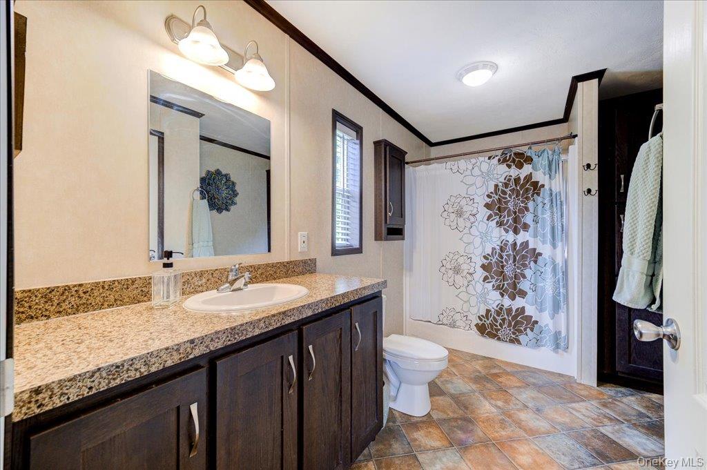 559 Lake Road Property Photo 31
