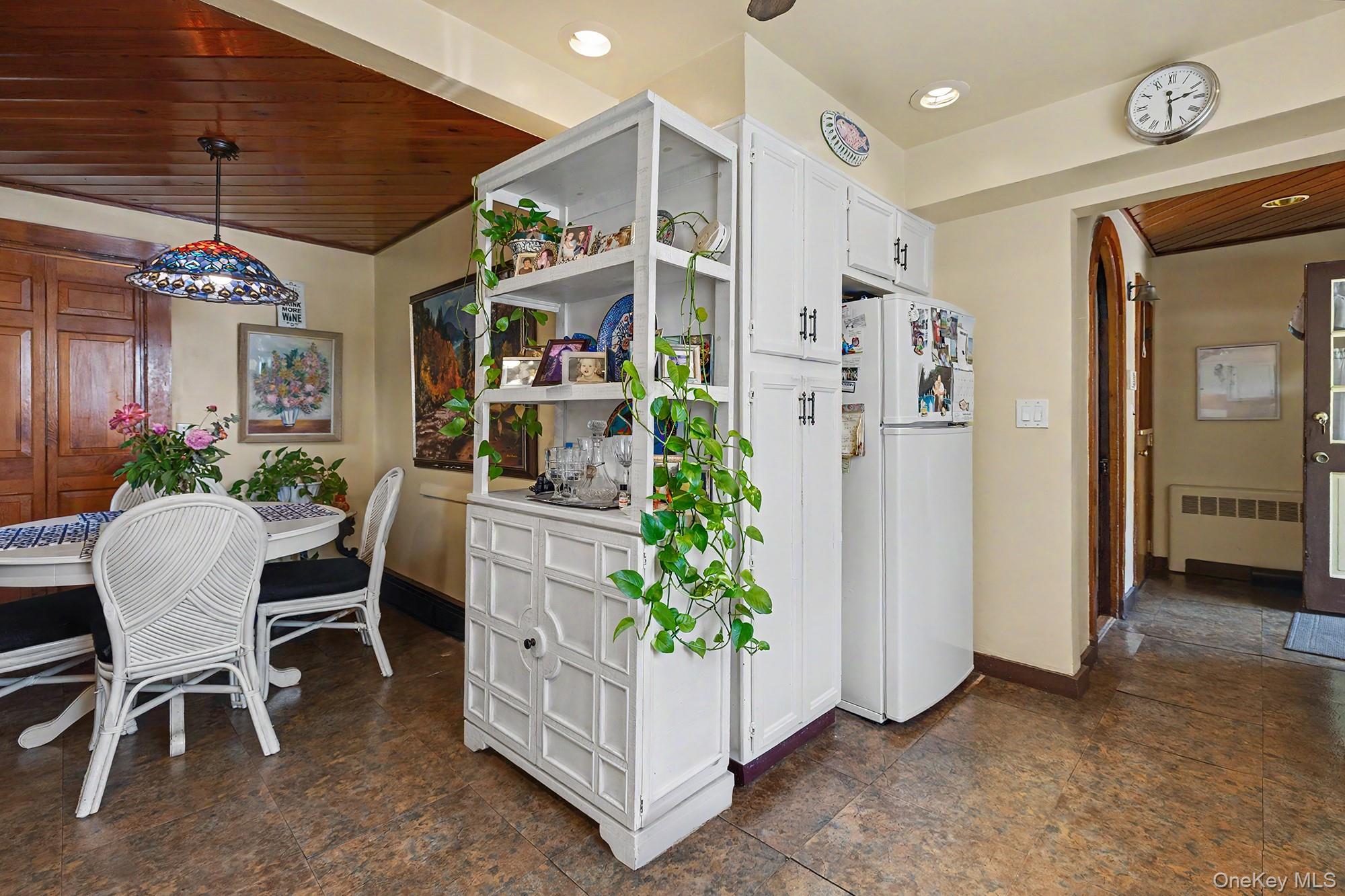 26 Glen Avenue Property Photo 16