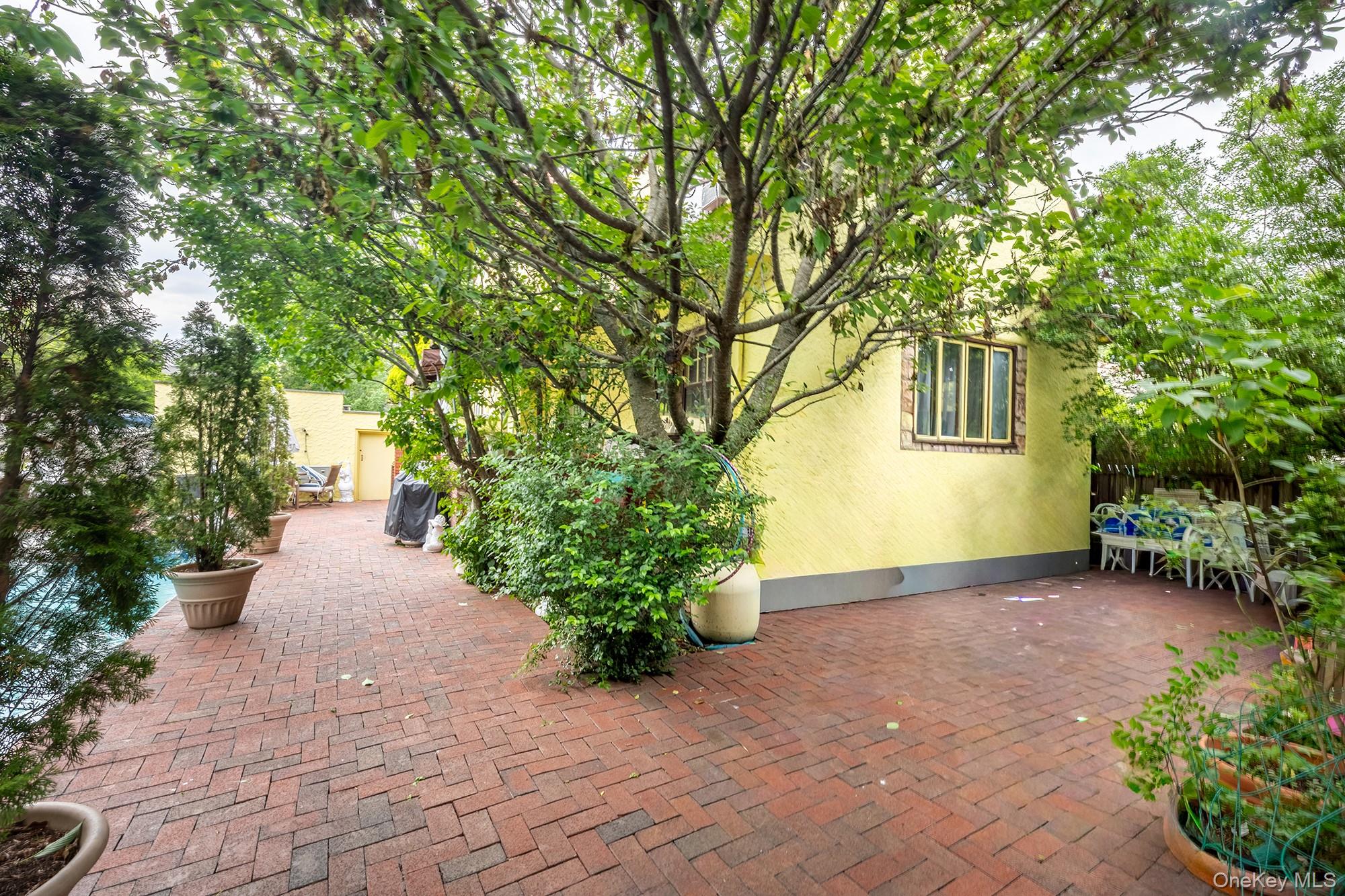 26 Glen Avenue Property Photo 40