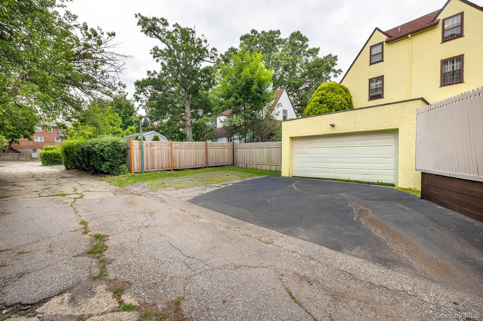 26 Glen Avenue Property Photo 41