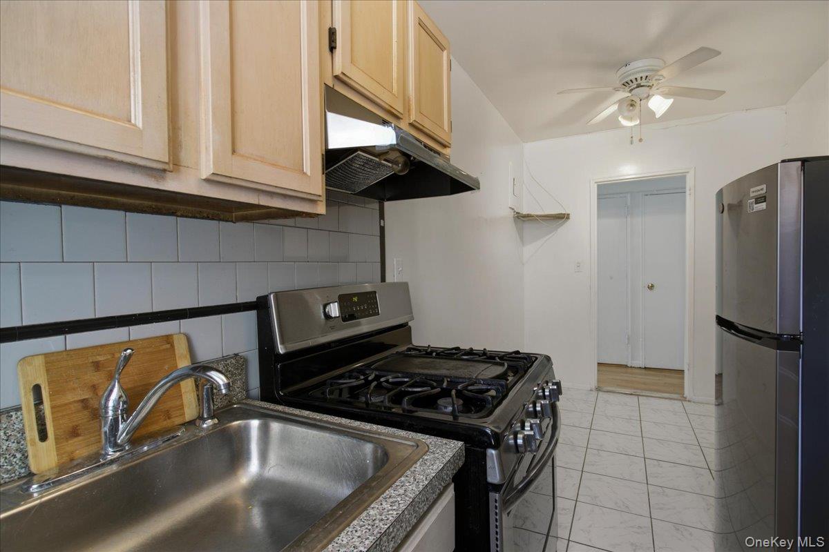 279 N Broadway 8r Property Photo 9