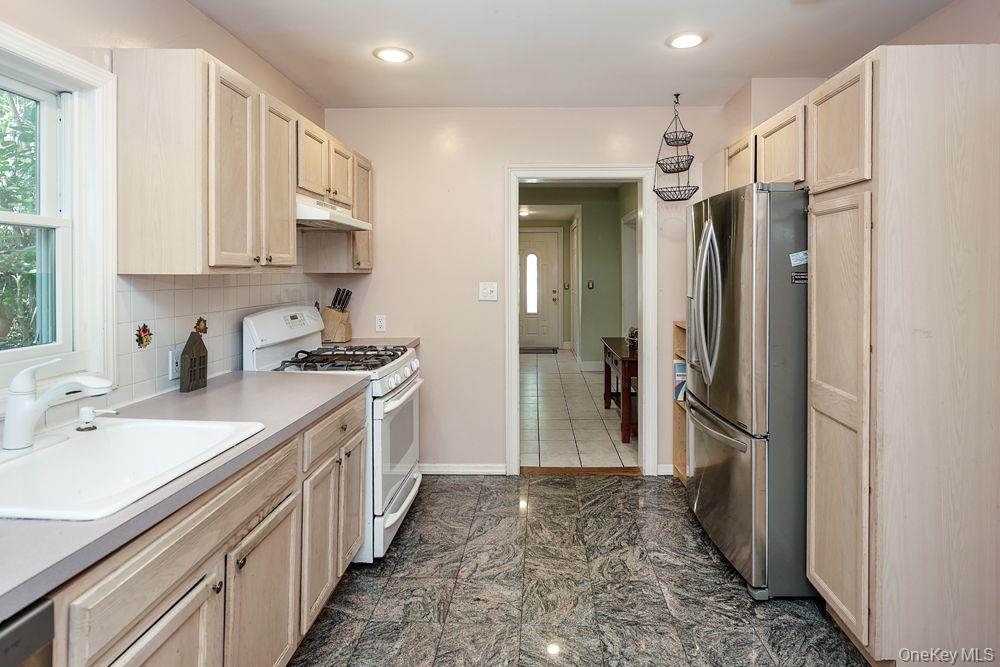 81 Summers Street Property Photo 8