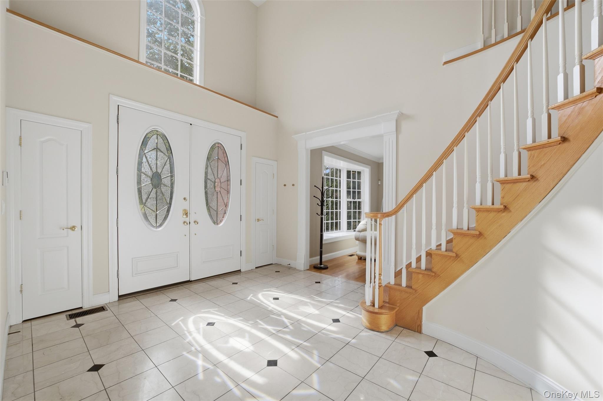 19 Shelley Lane Property Photo 3