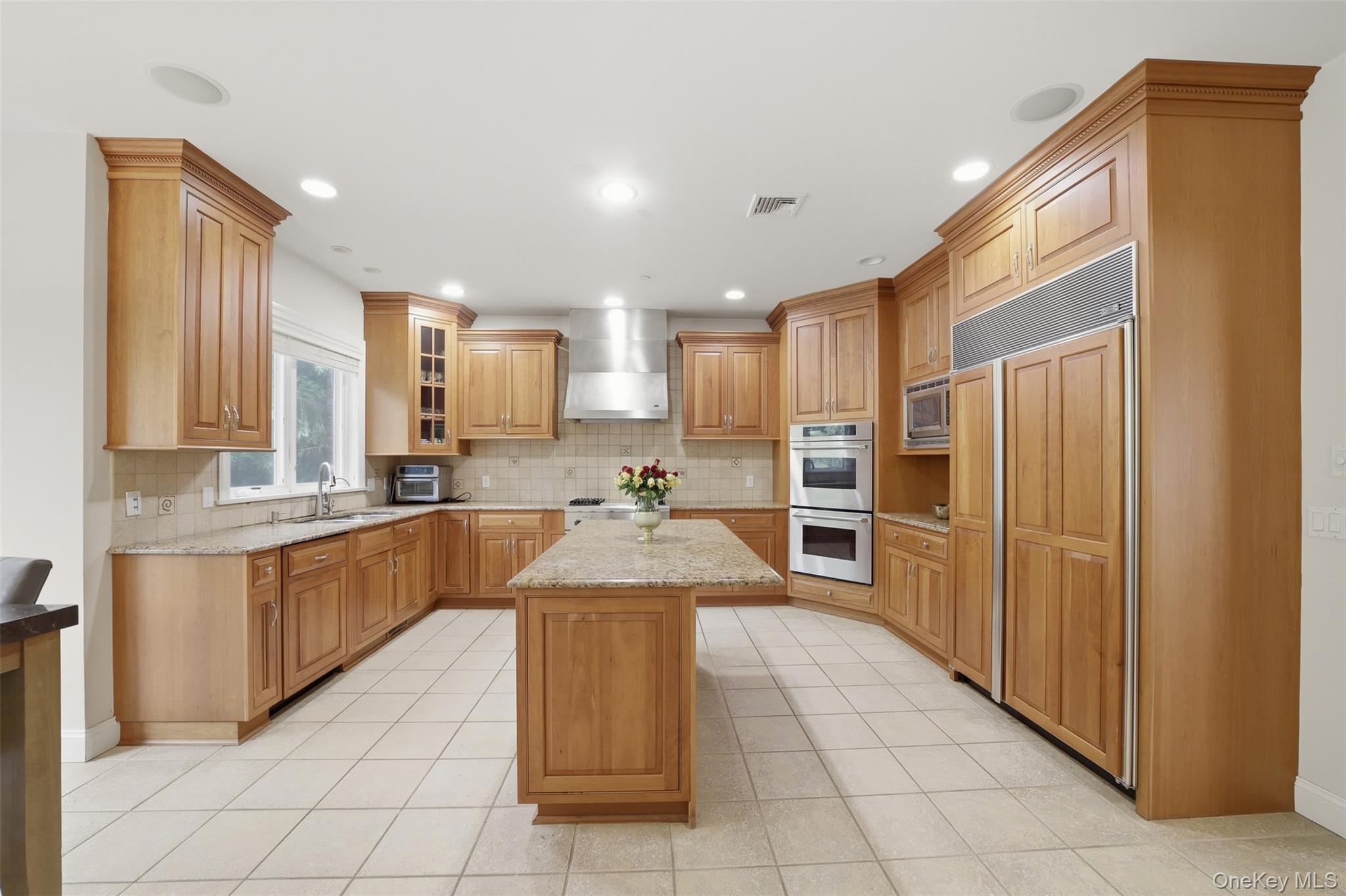 19 Shelley Lane Property Photo 10