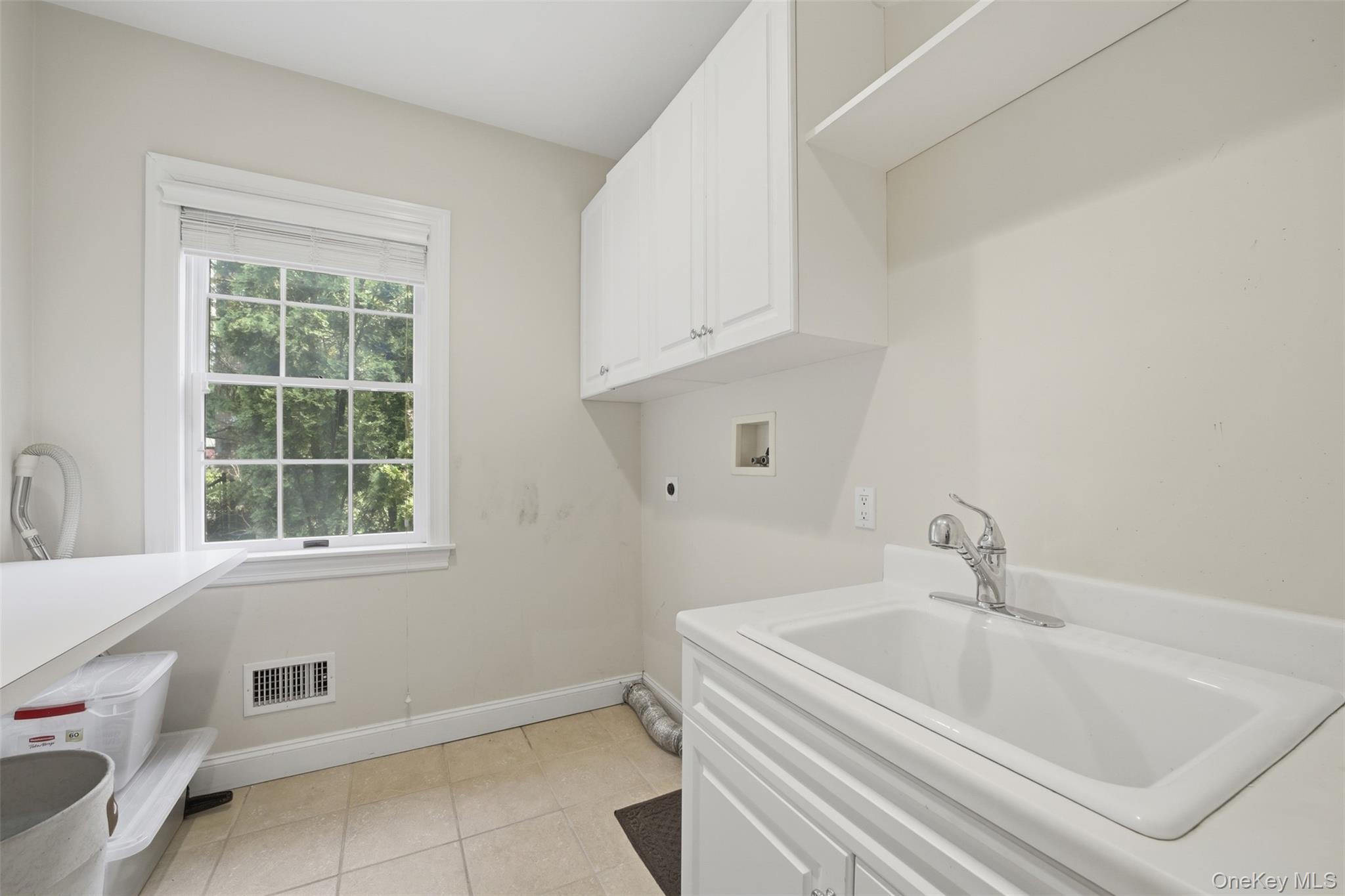 19 Shelley Lane Property Photo 15