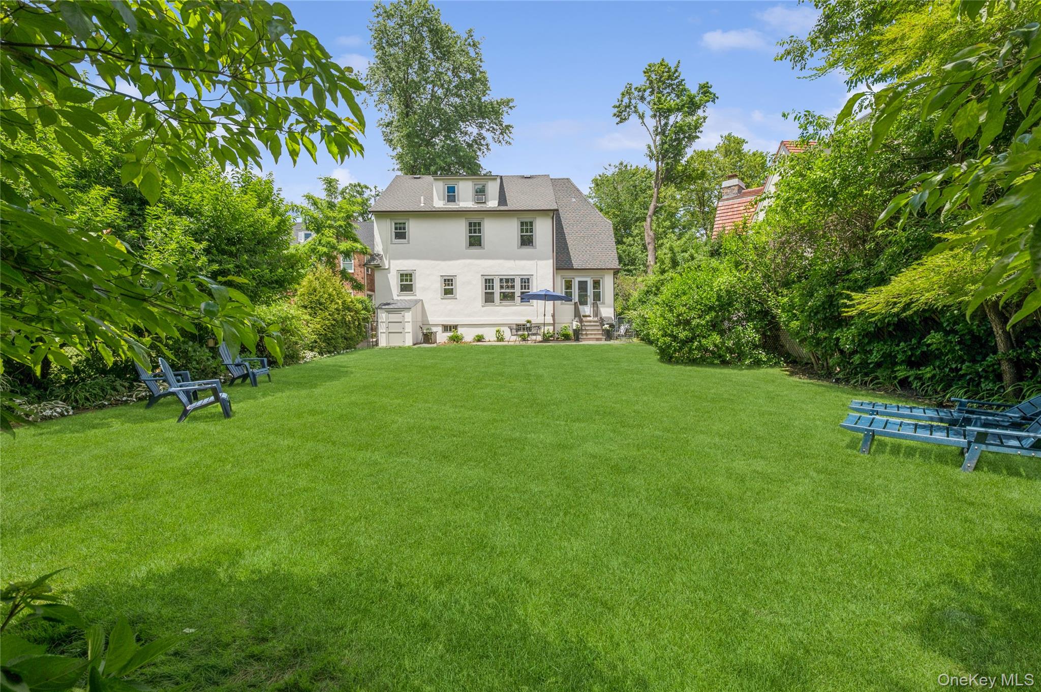 632 Colonial Avenue Property Photo 3