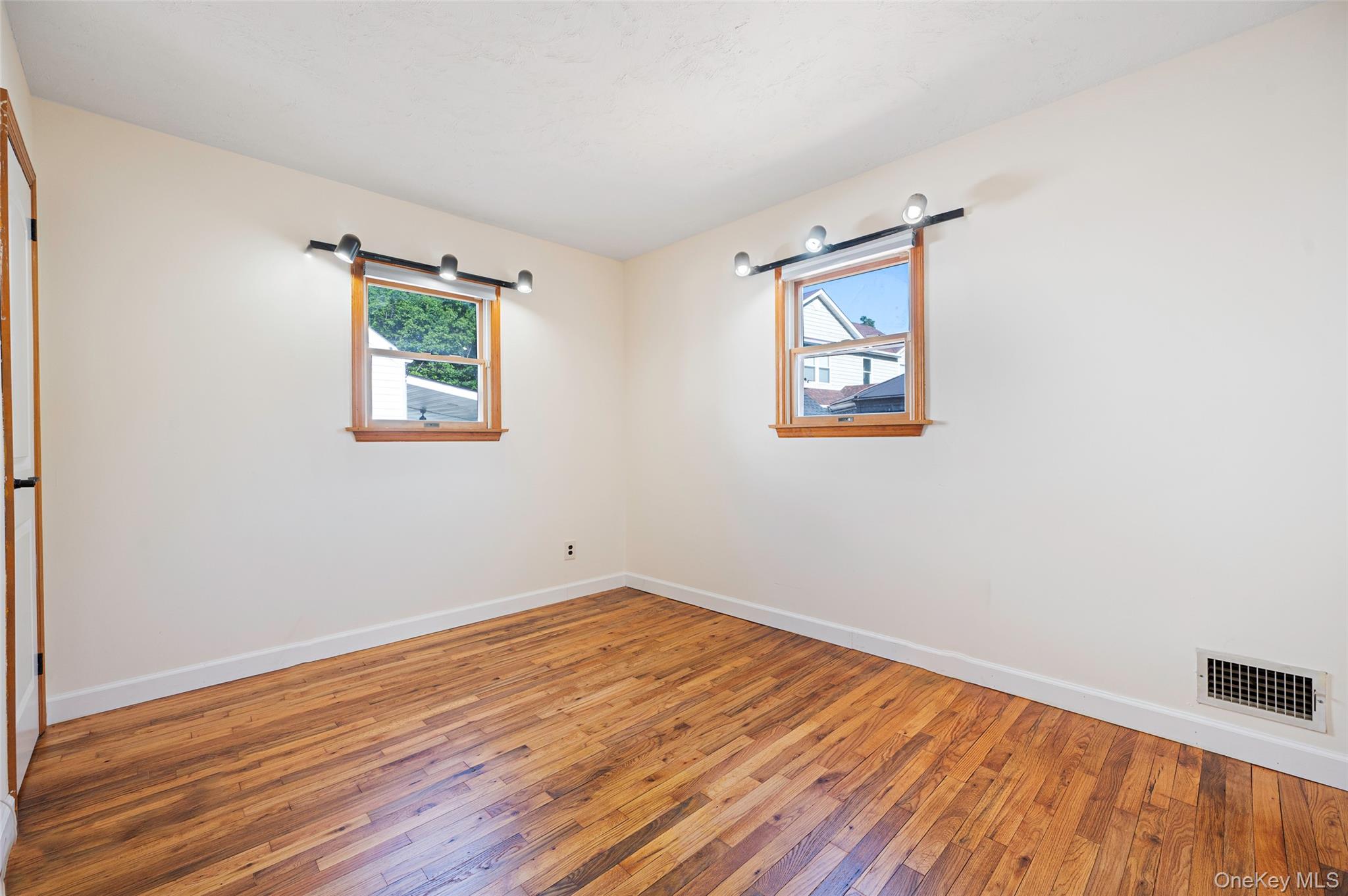 403 Brookside Court Property Photo 13