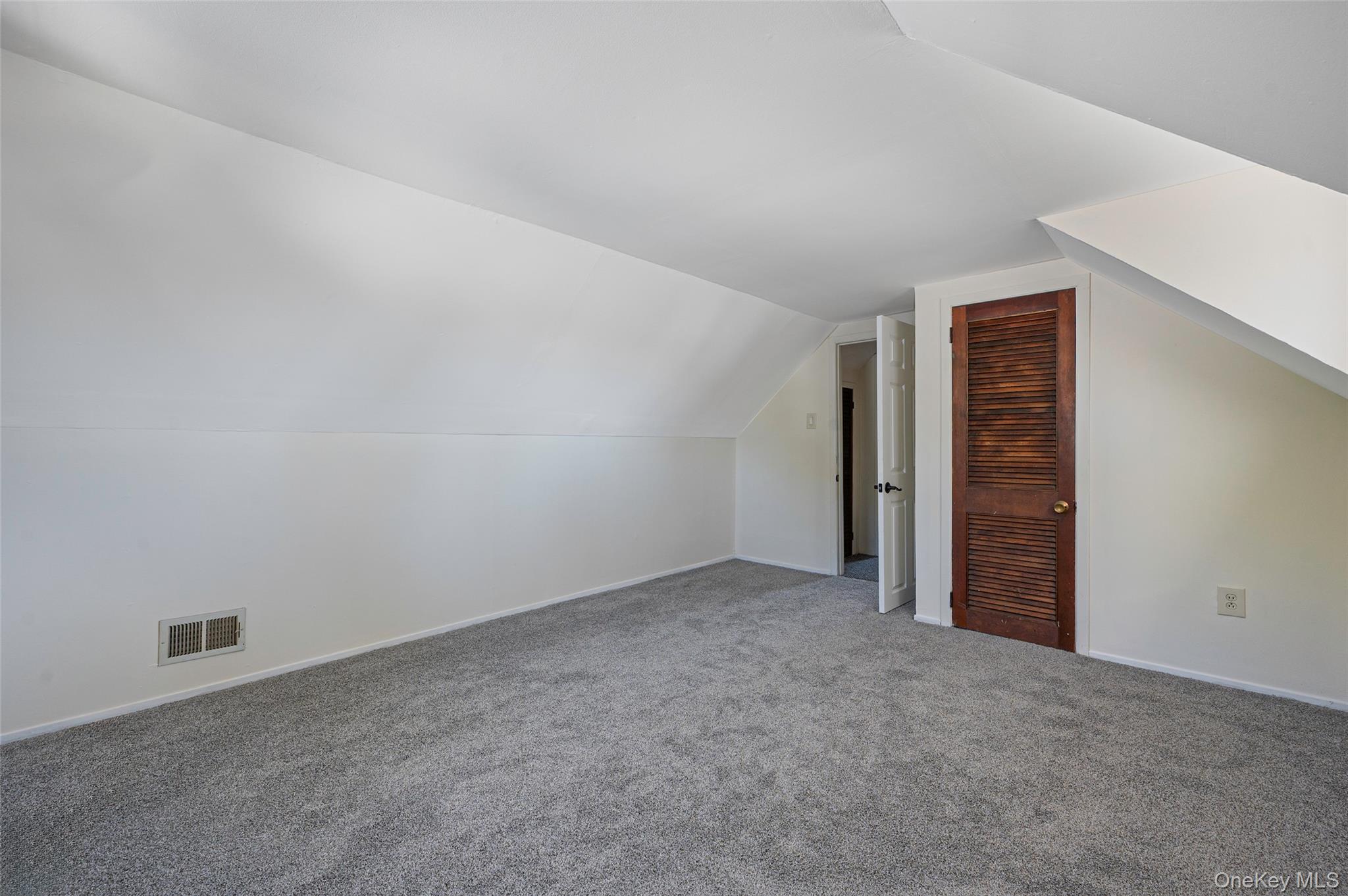 403 Brookside Court Property Photo 16