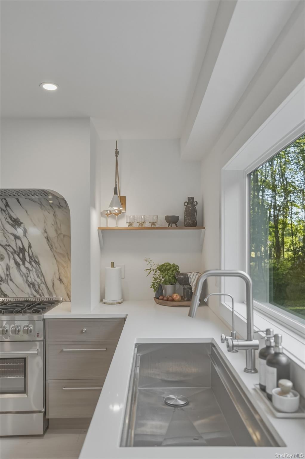4 Moonstone Road Property Photo 14
