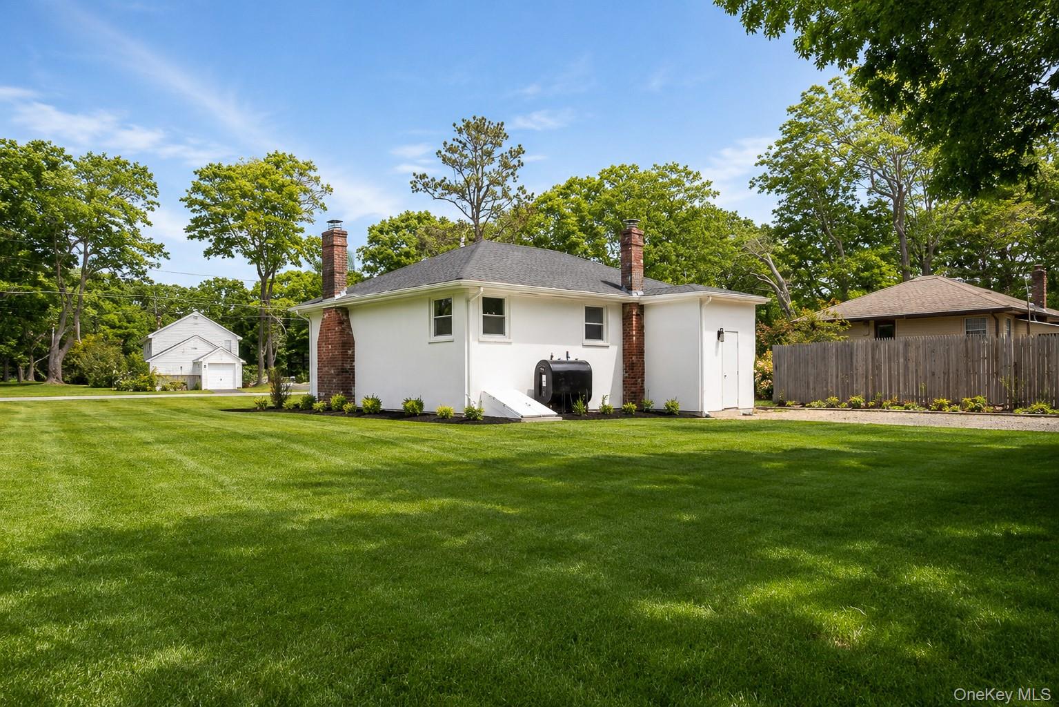 18 Merrick Road Property Photo 4
